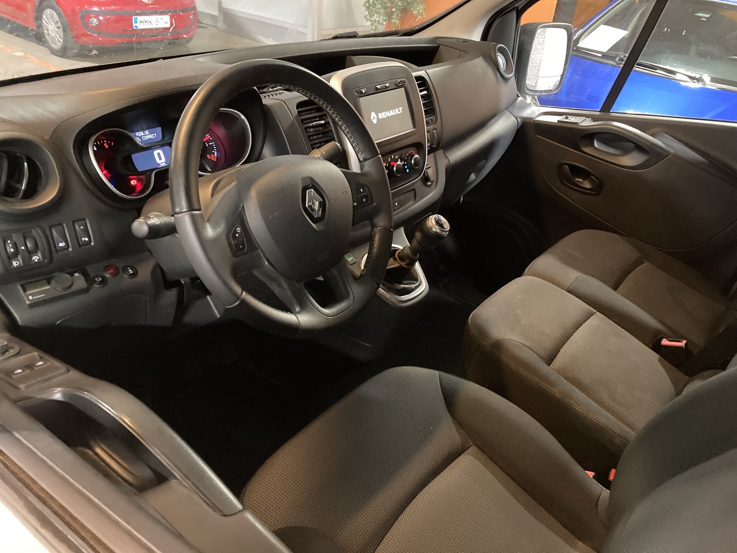 RENAULT Trafic 2021