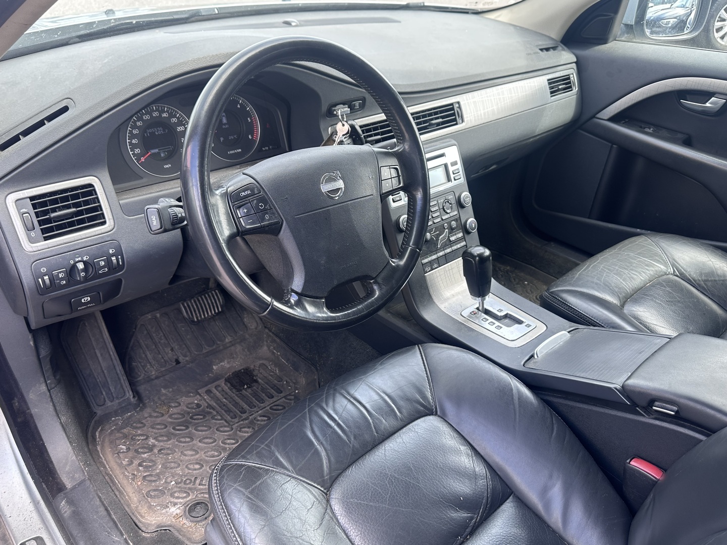 VOLVO XC70 2008