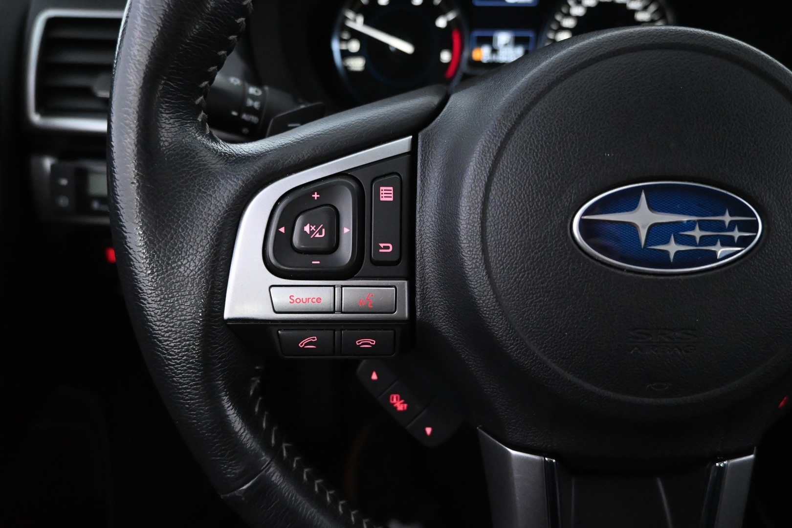 SUBARU Forester 2016