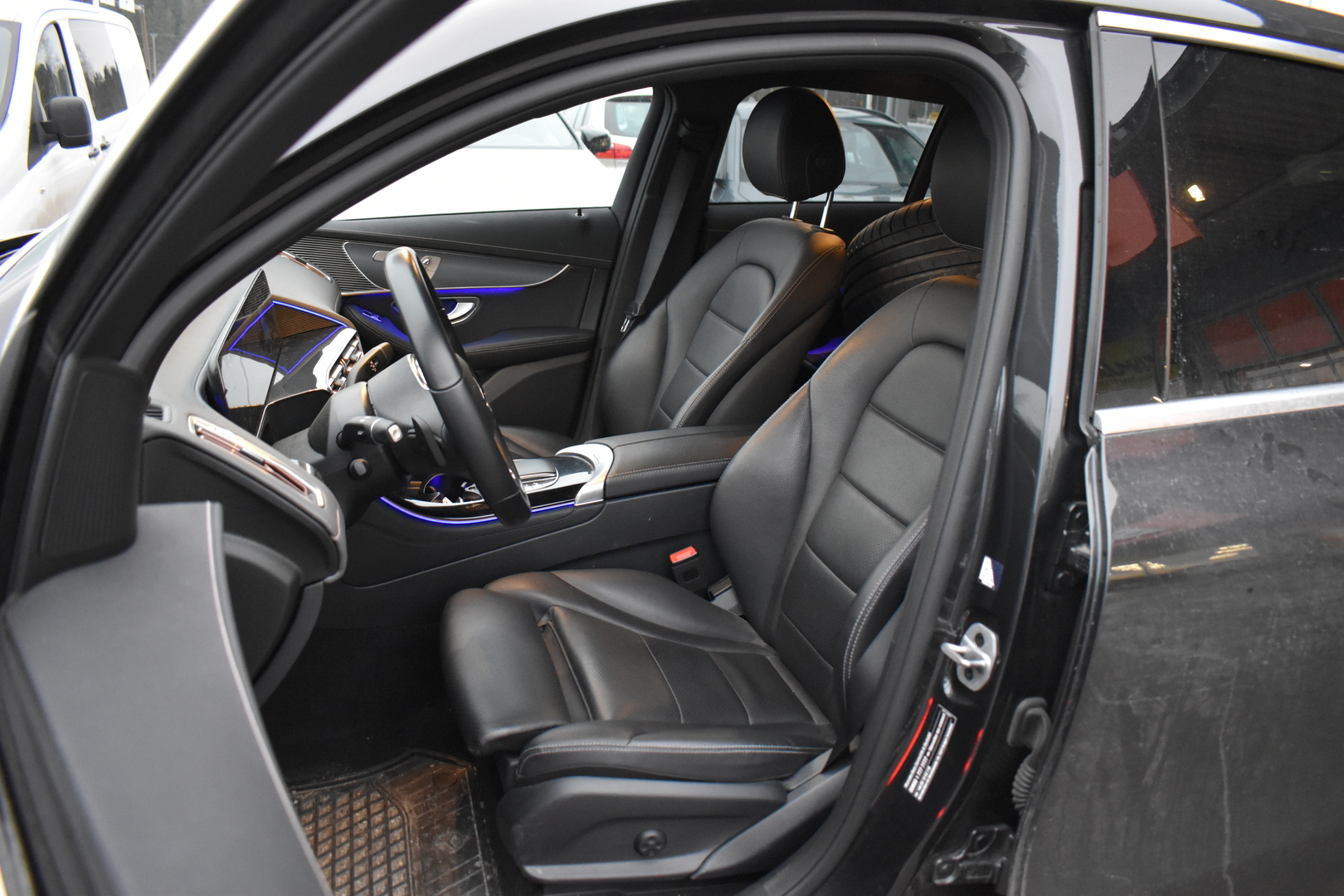 MERCEDES-BENZ EQC 2021