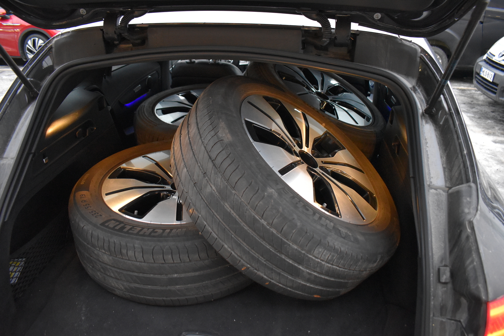 MERCEDES-BENZ EQC 2021