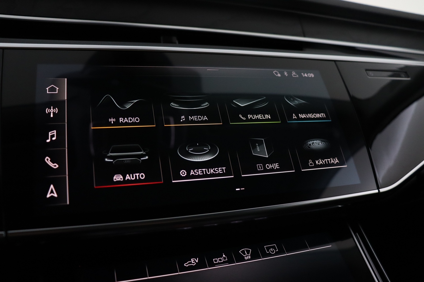 AUDI A8 2020