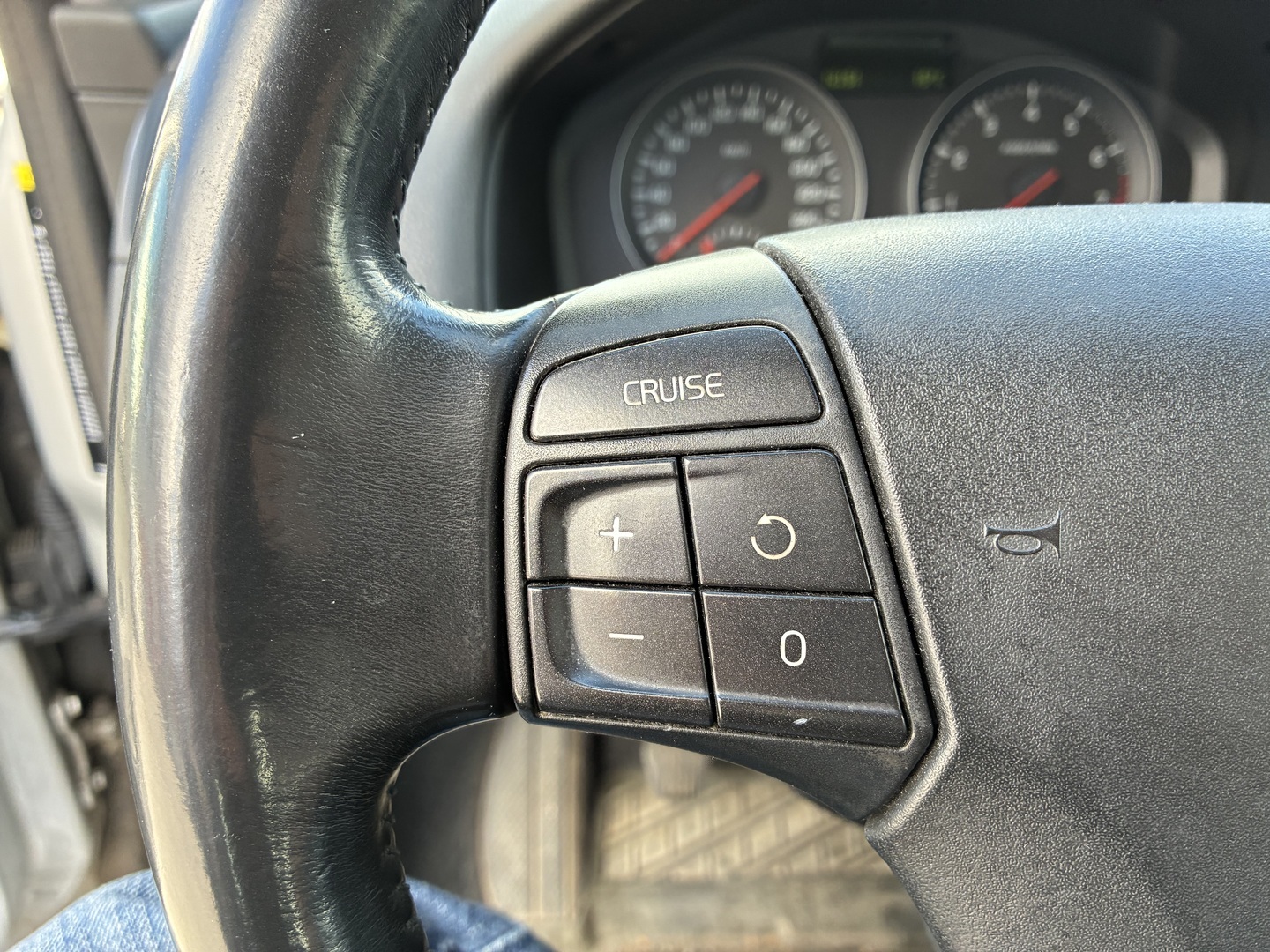 VOLVO V50 2008