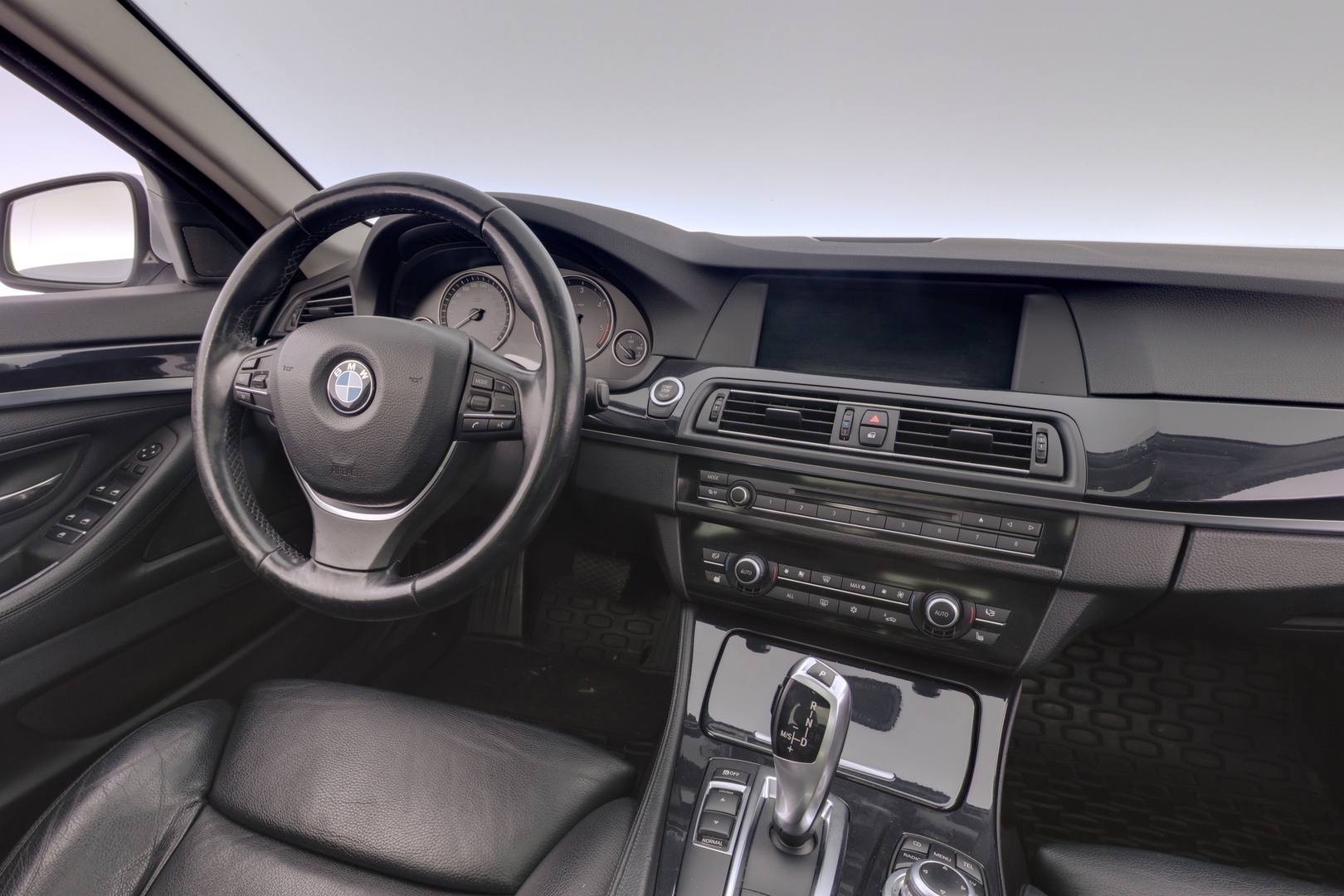 BMW 525 2011