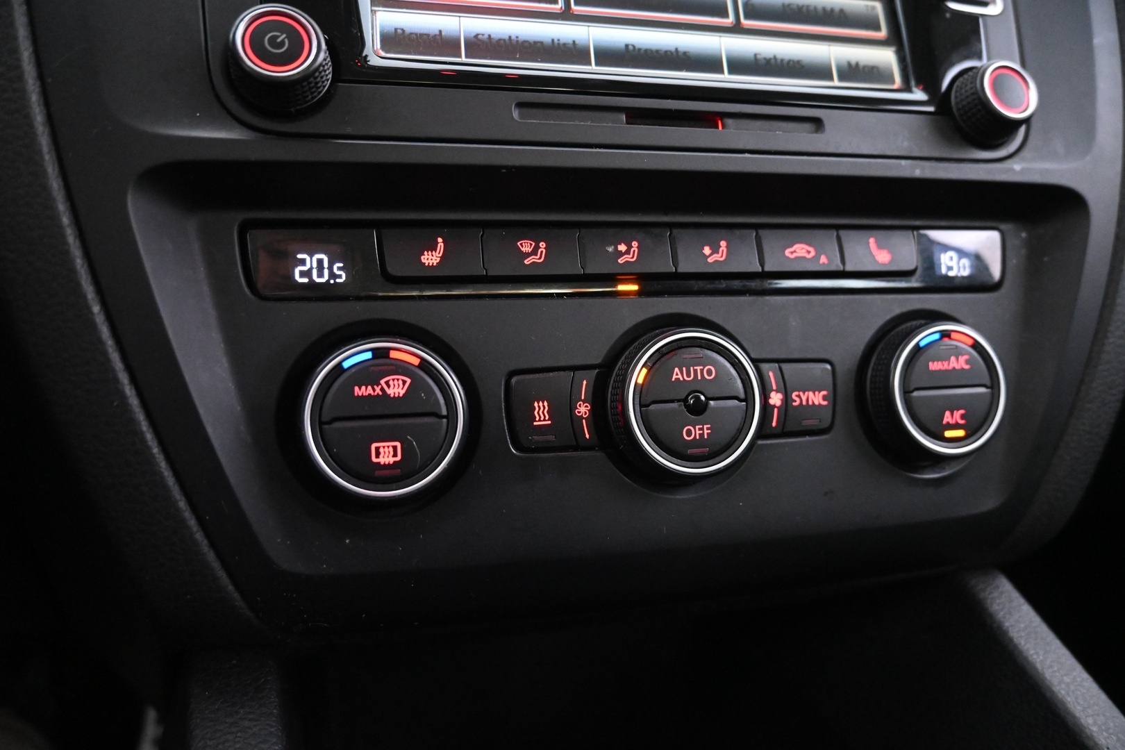 VOLKSWAGEN Jetta 2015