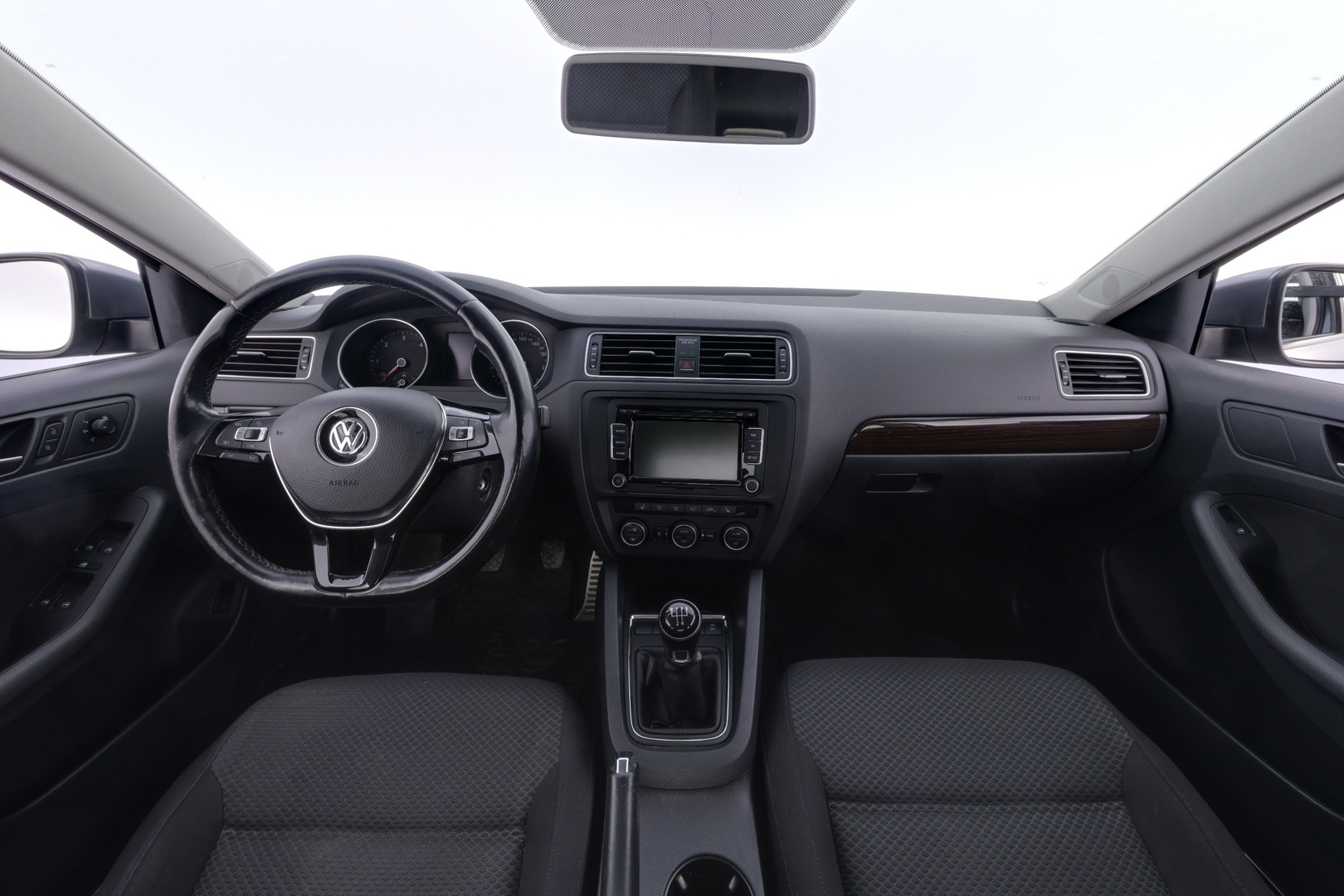 VOLKSWAGEN Jetta 2015