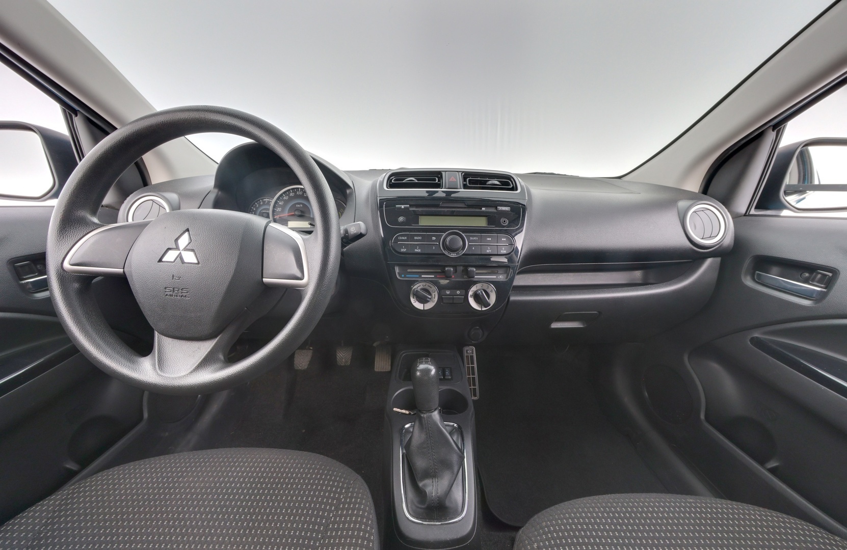 MITSUBISHI Space Star 2015