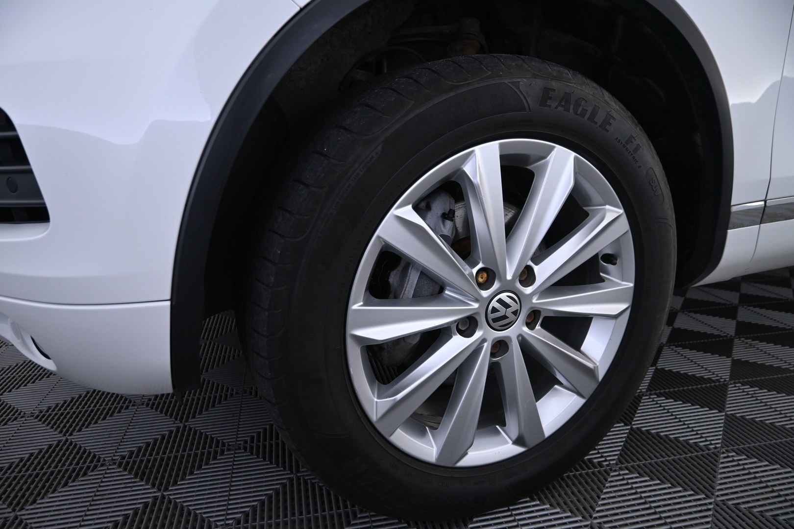 VOLKSWAGEN Touareg 2014