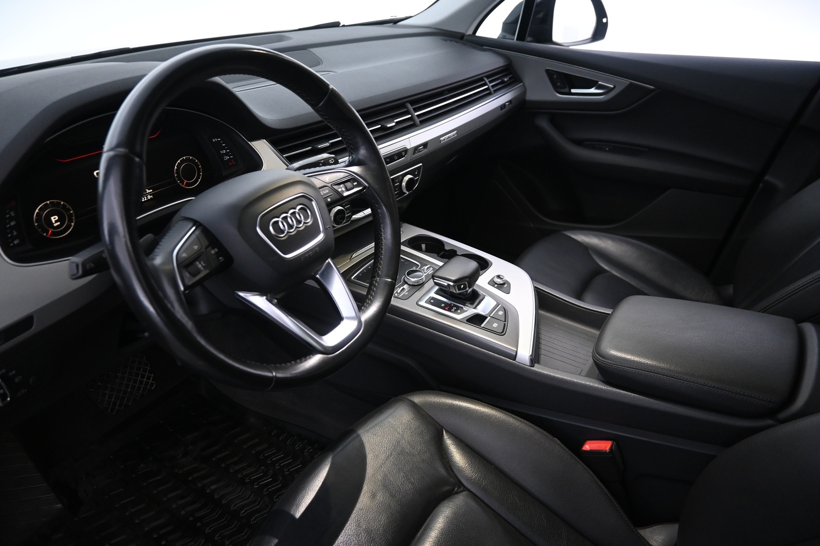AUDI Q7 2016