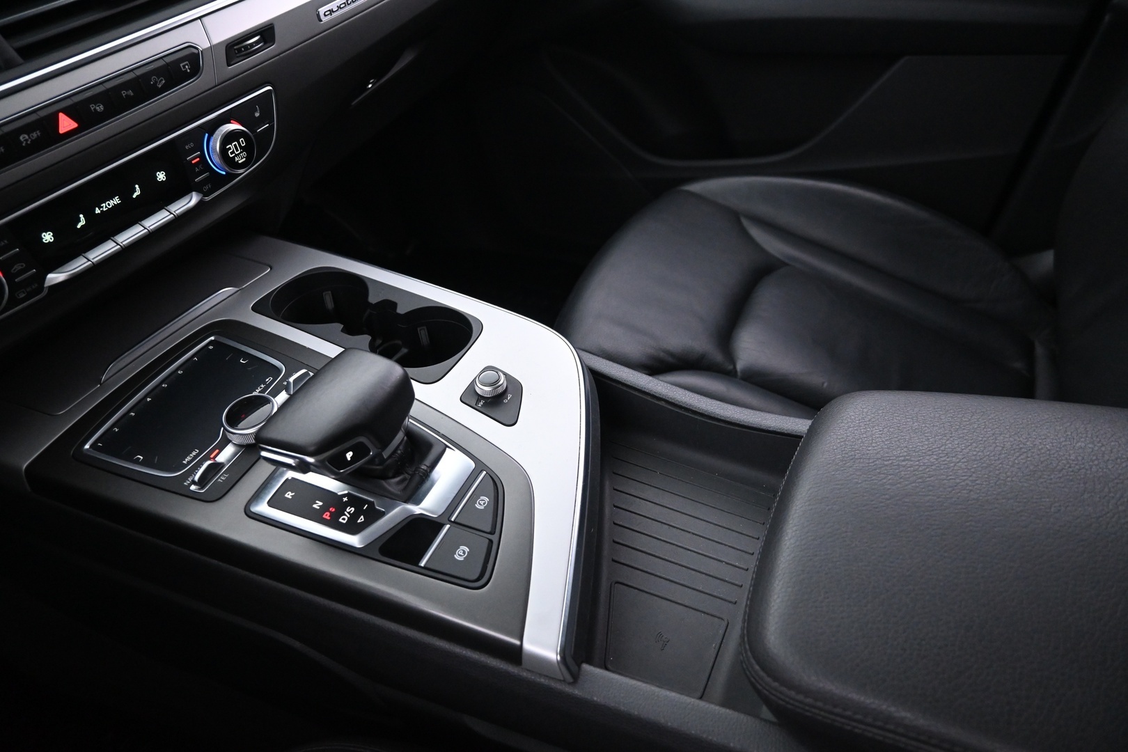 AUDI Q7 2016
