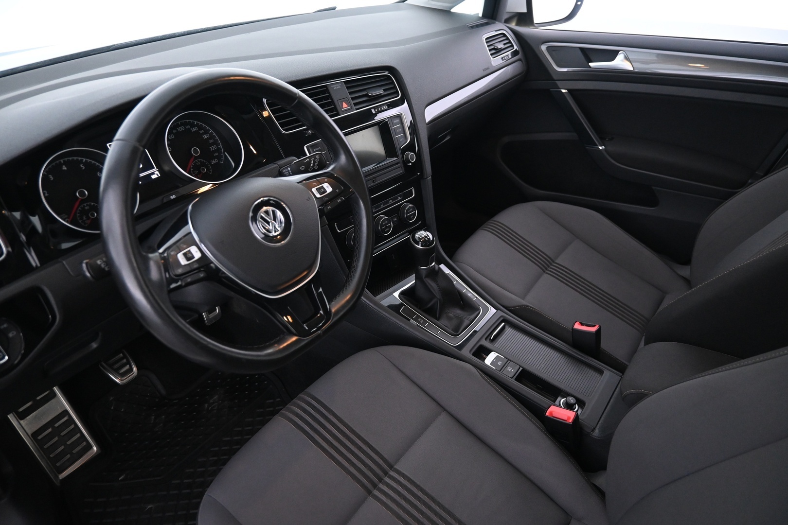 VOLKSWAGEN Golf 2017