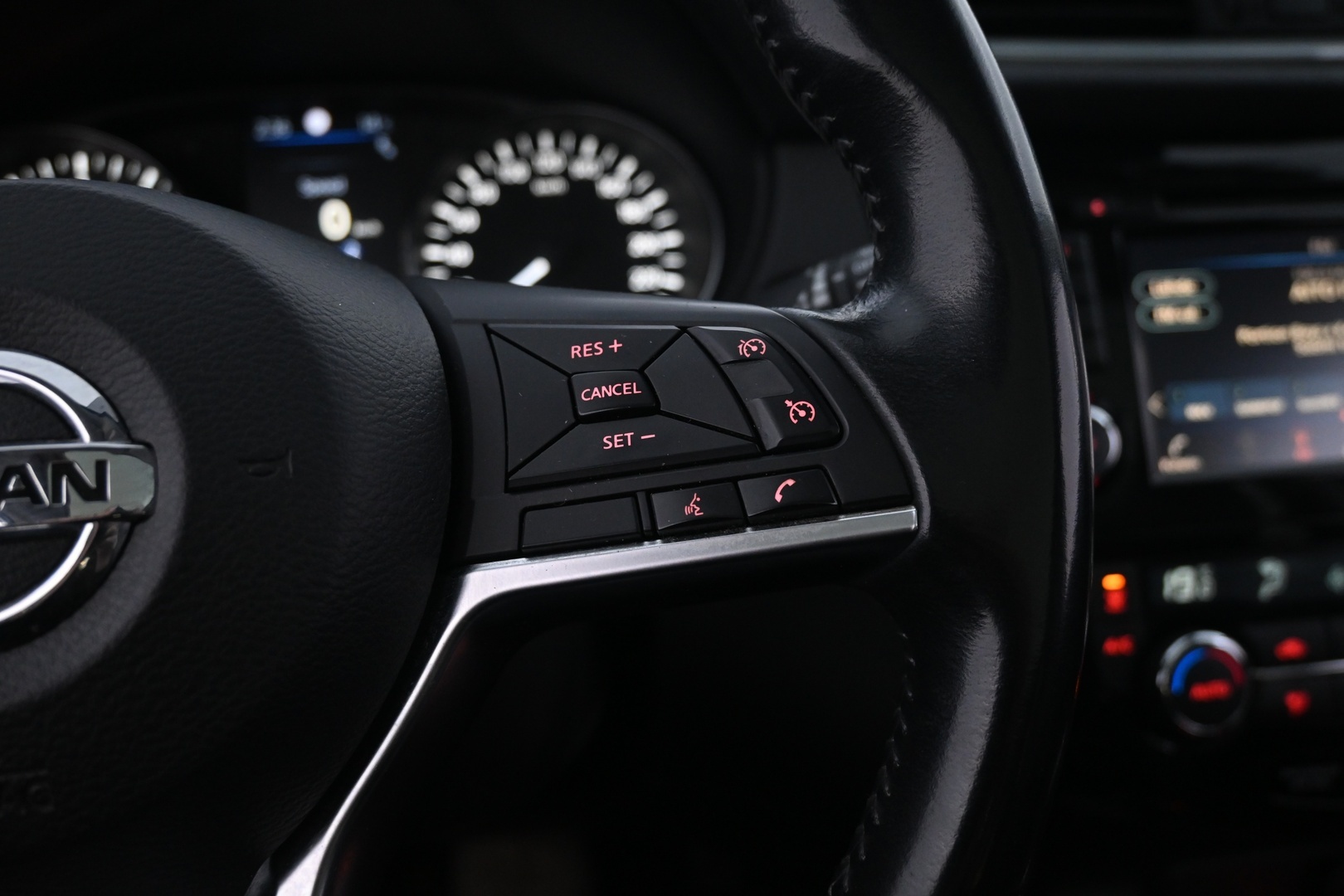 NISSAN Qashqai 2019
