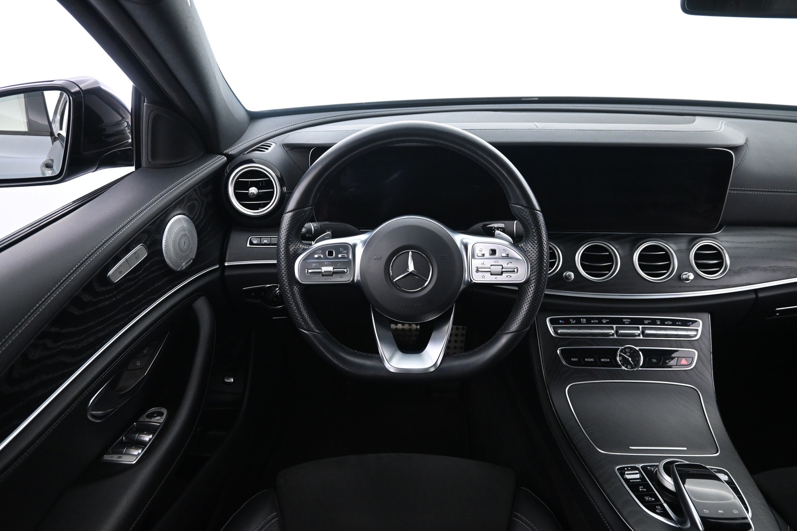 MERCEDES-BENZ E 2019