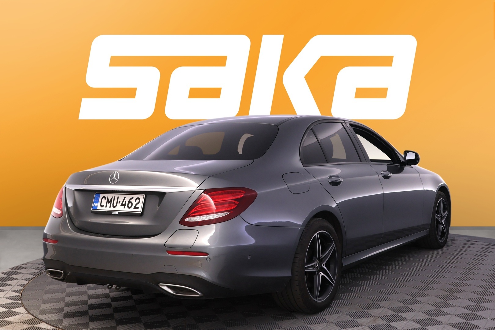 MERCEDES-BENZ E 2019