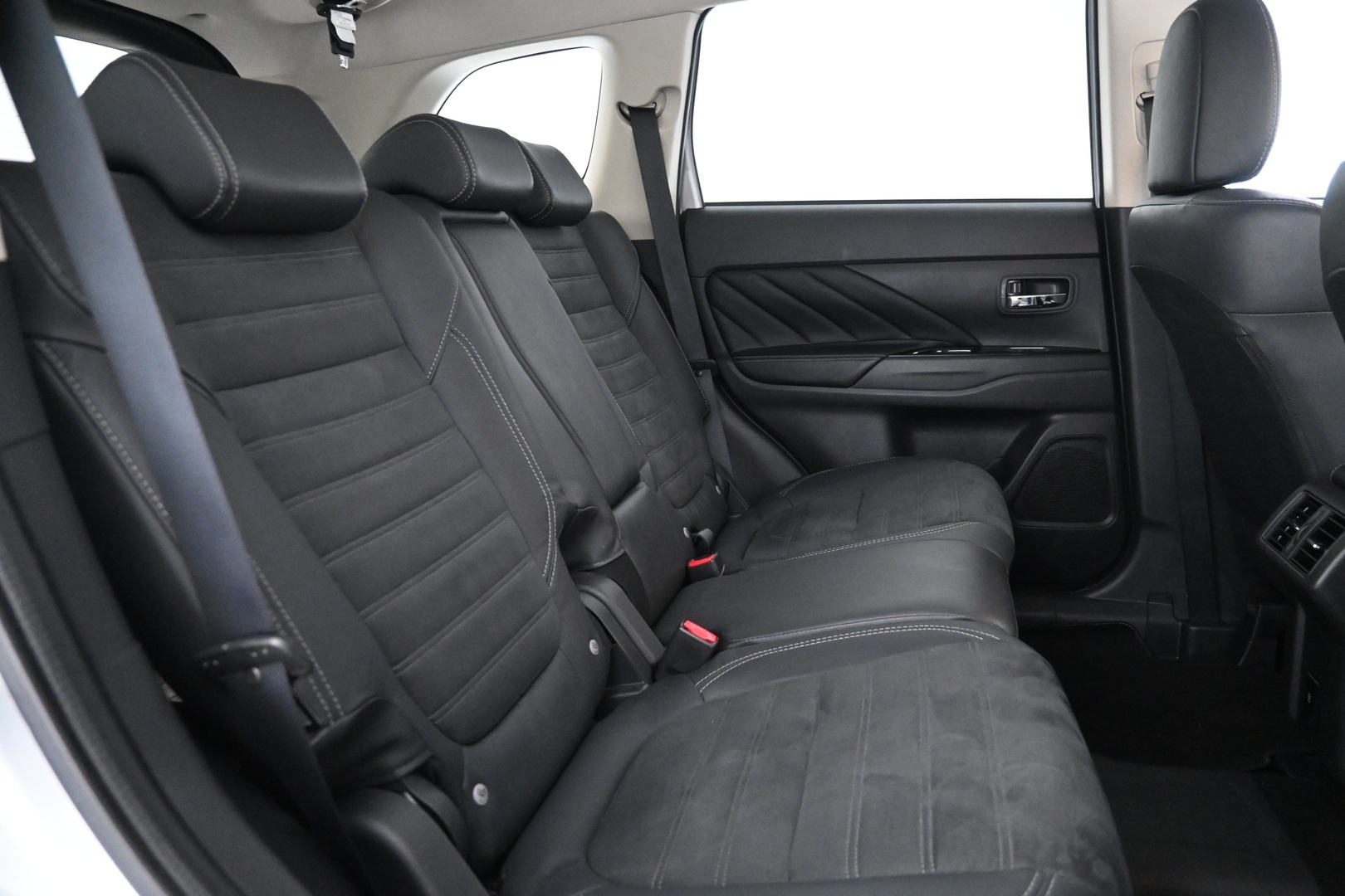 MITSUBISHI Outlander PHEV 2020