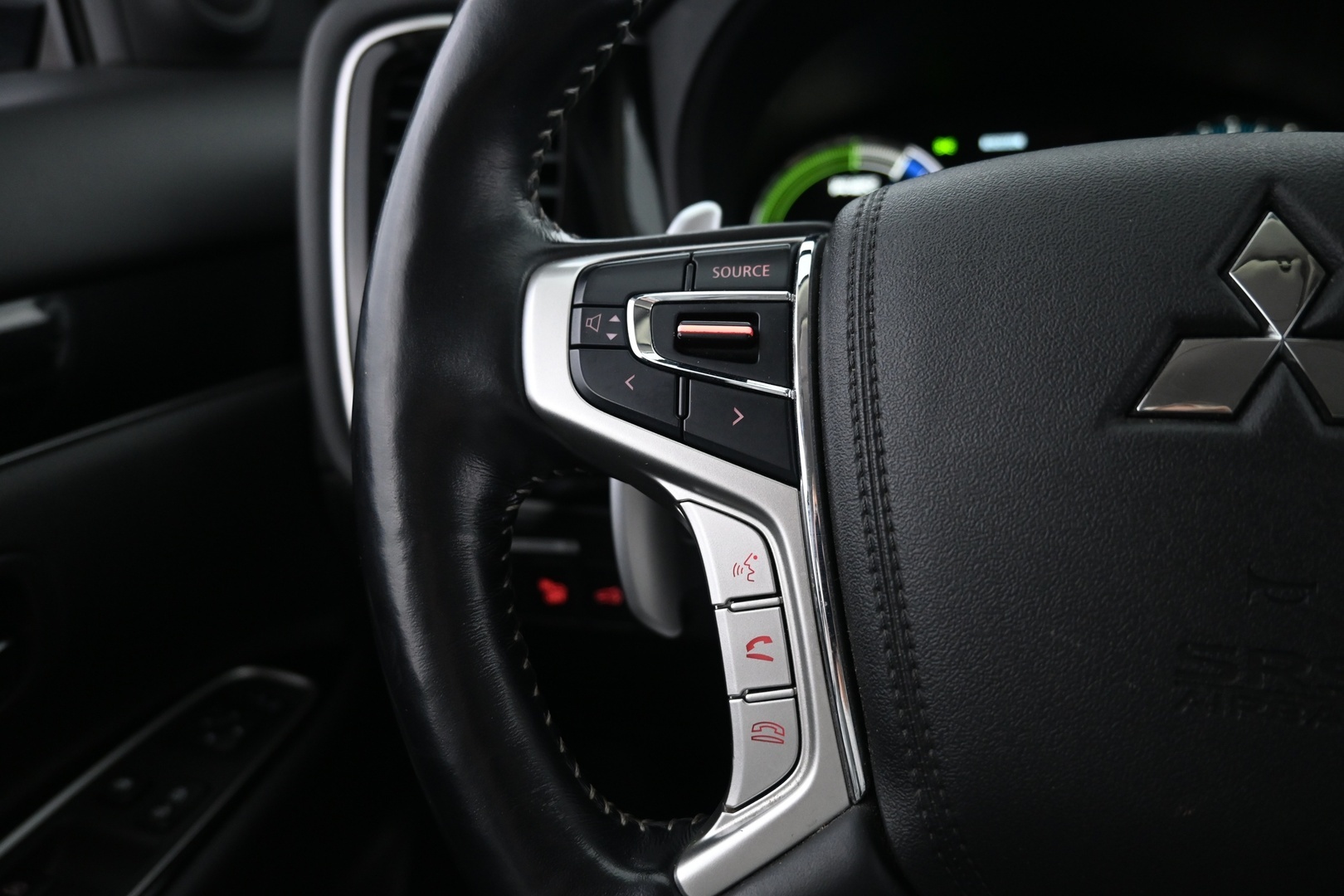 MITSUBISHI Outlander PHEV 2020