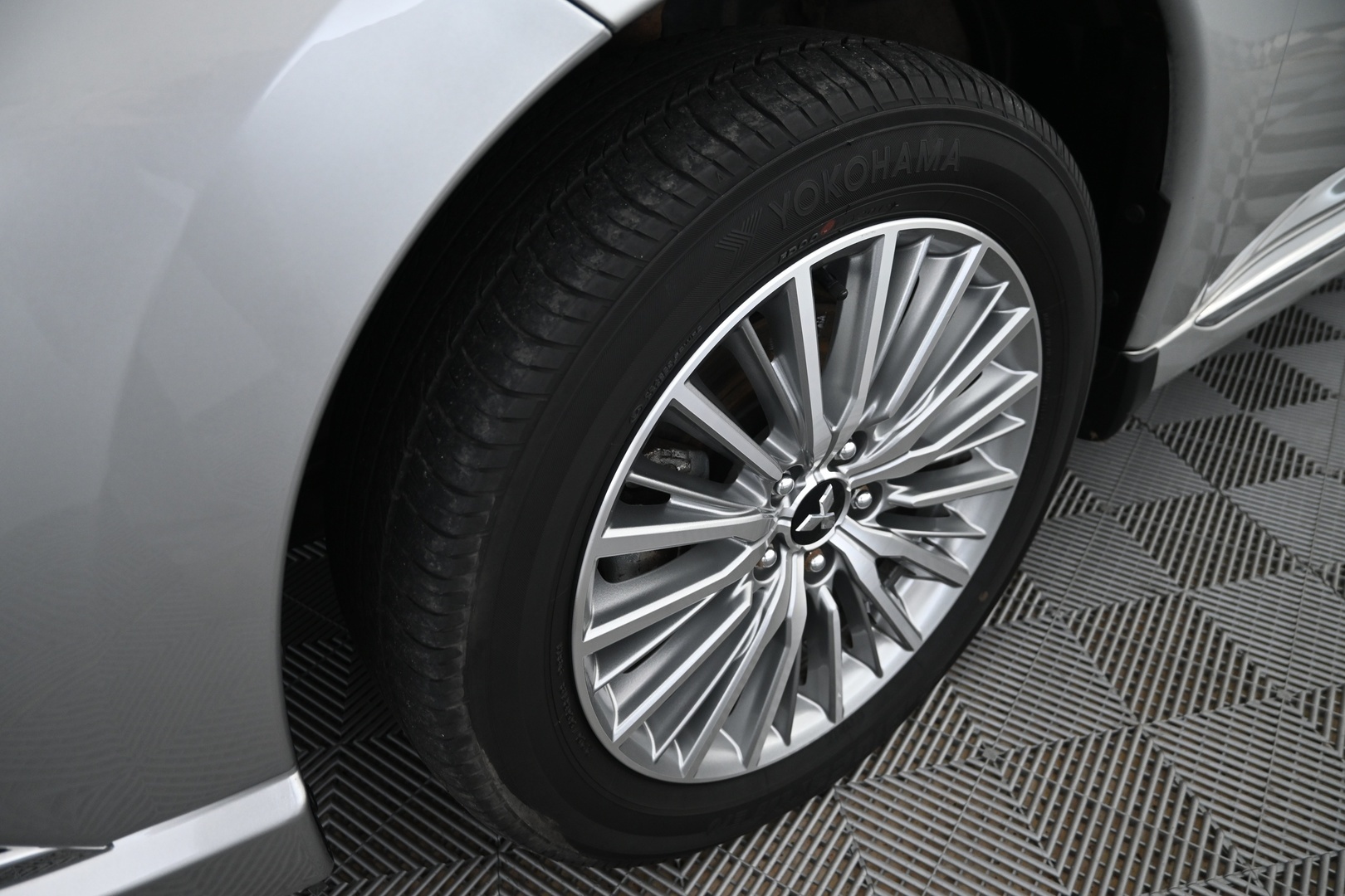 MITSUBISHI Outlander PHEV 2020