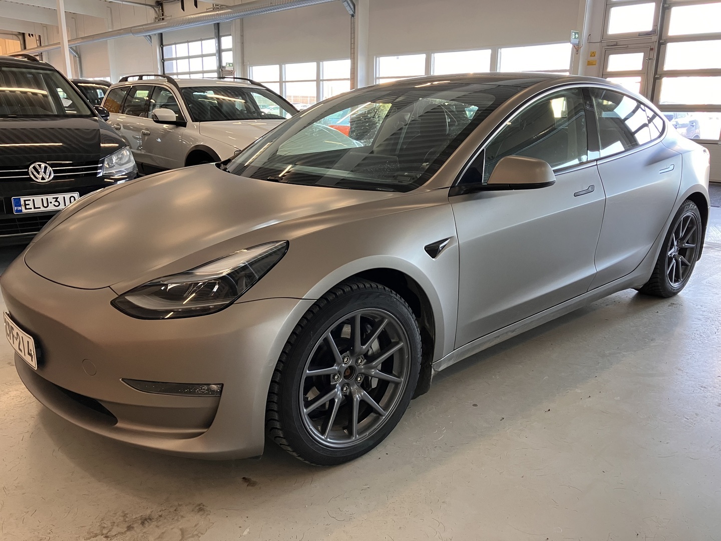 TESLA Model 3 2021