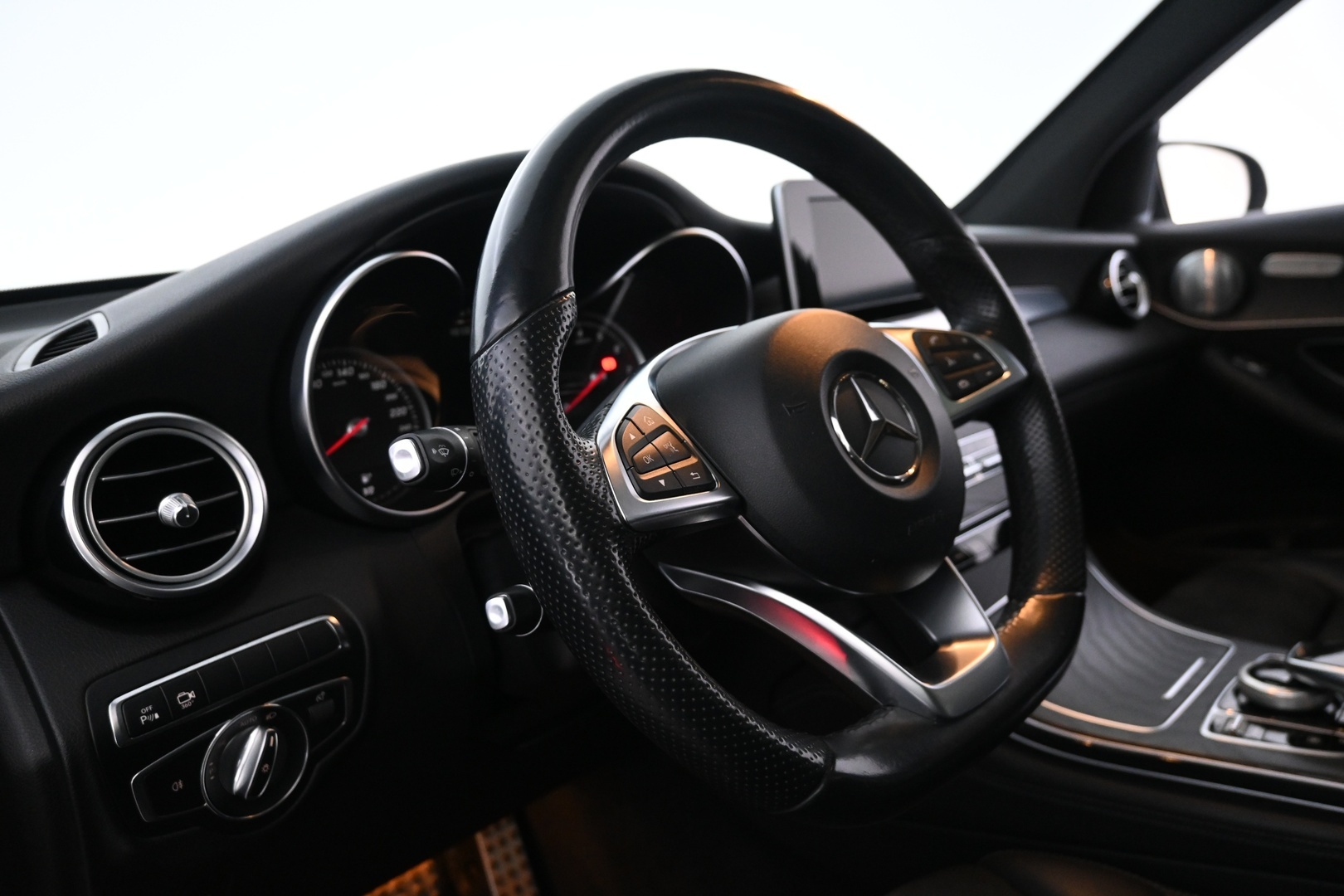 MERCEDES-BENZ GLC 2018