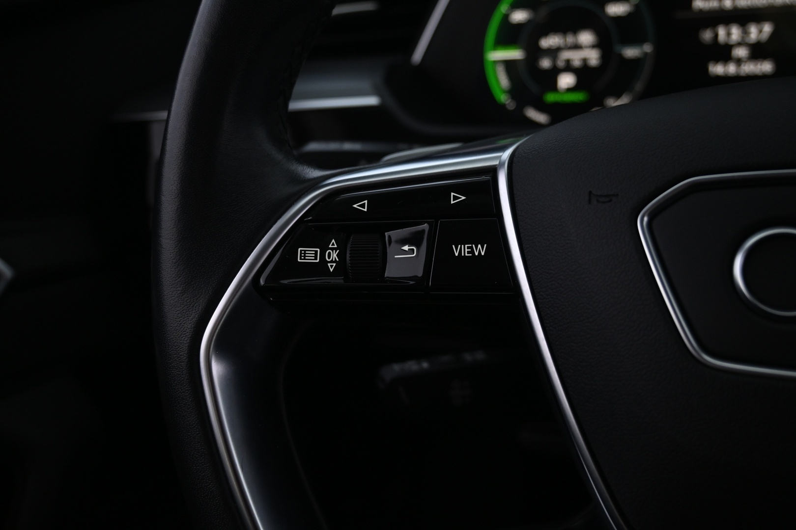 AUDI e-tron 2022