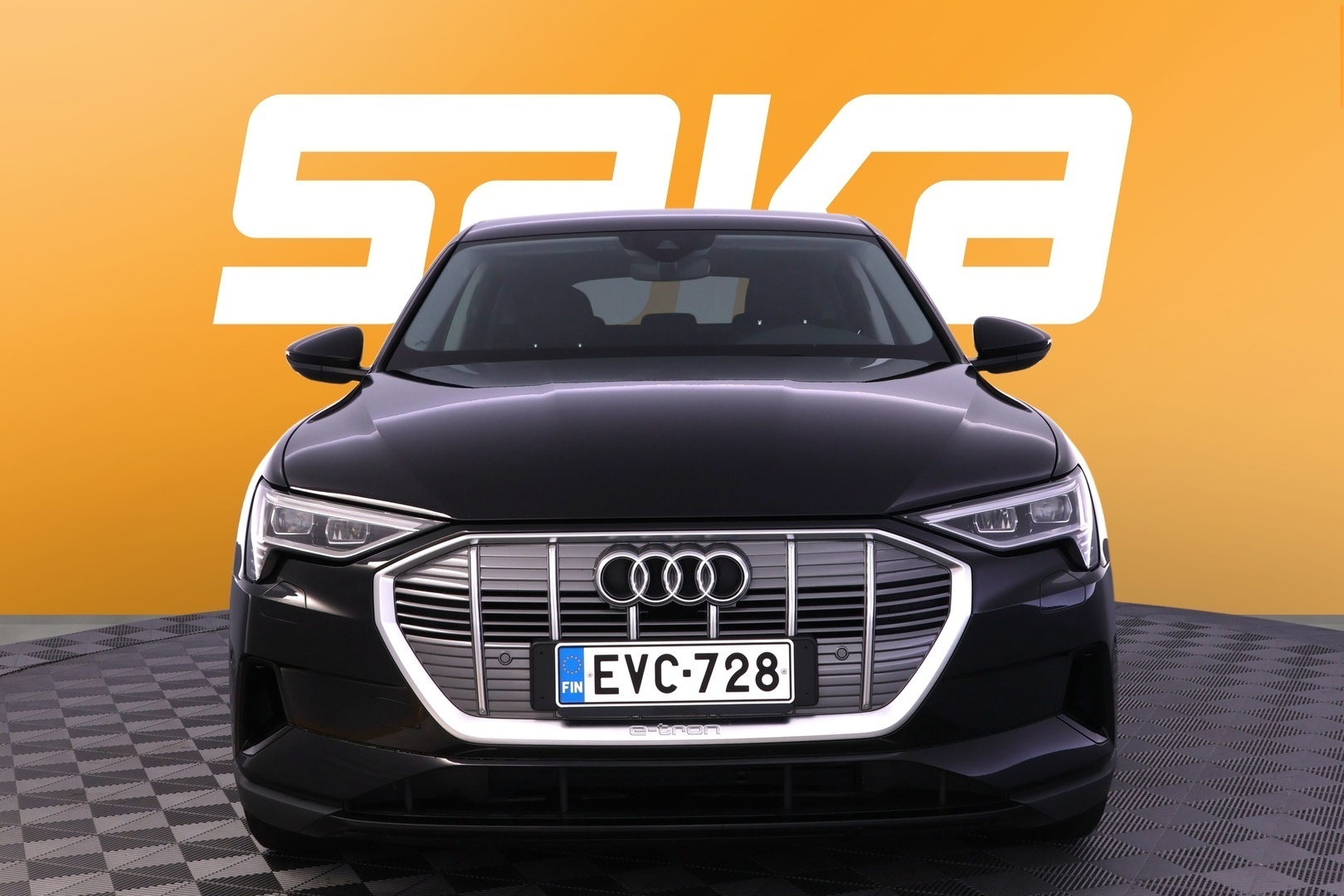 AUDI e-tron 2022