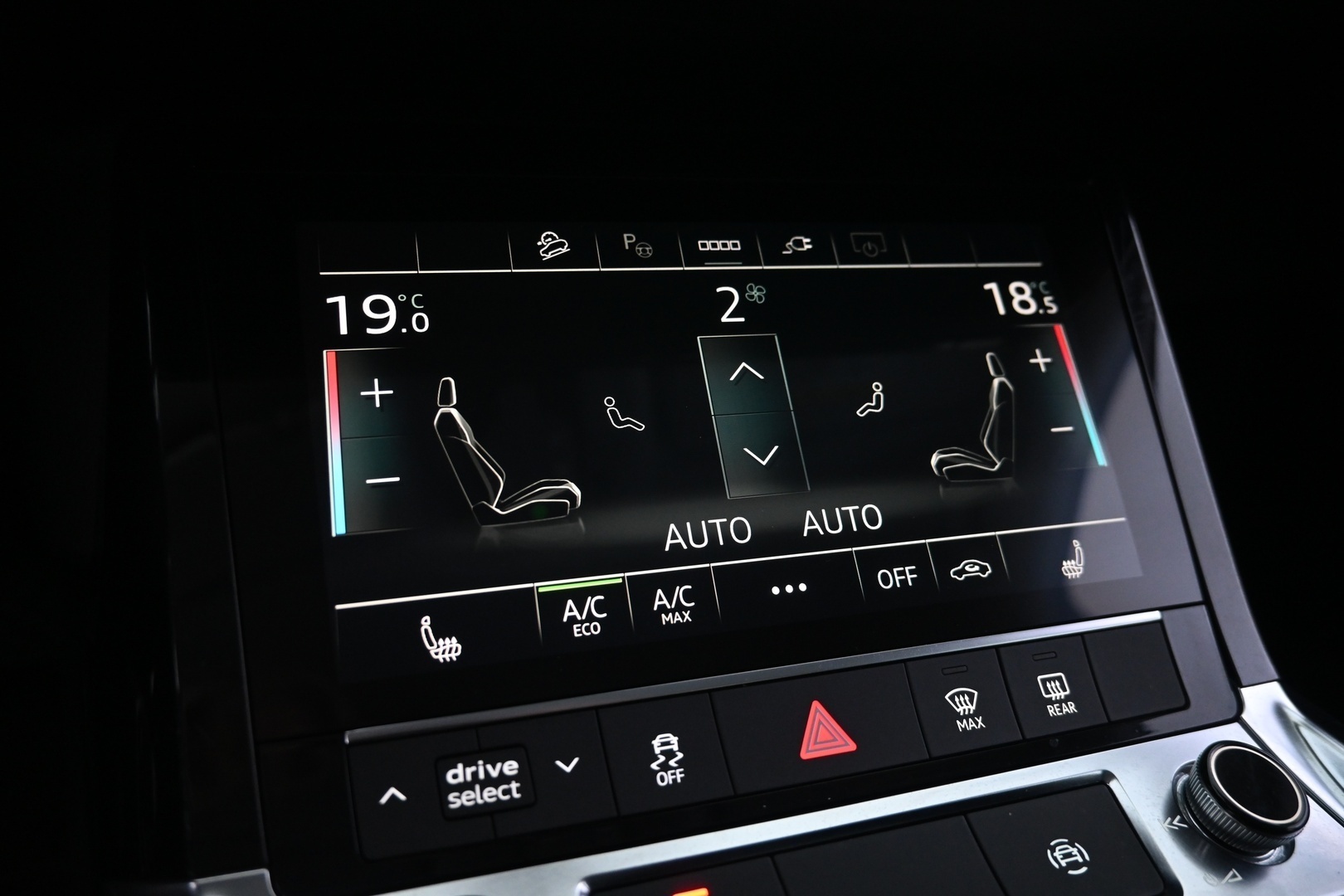 AUDI e-tron 2022