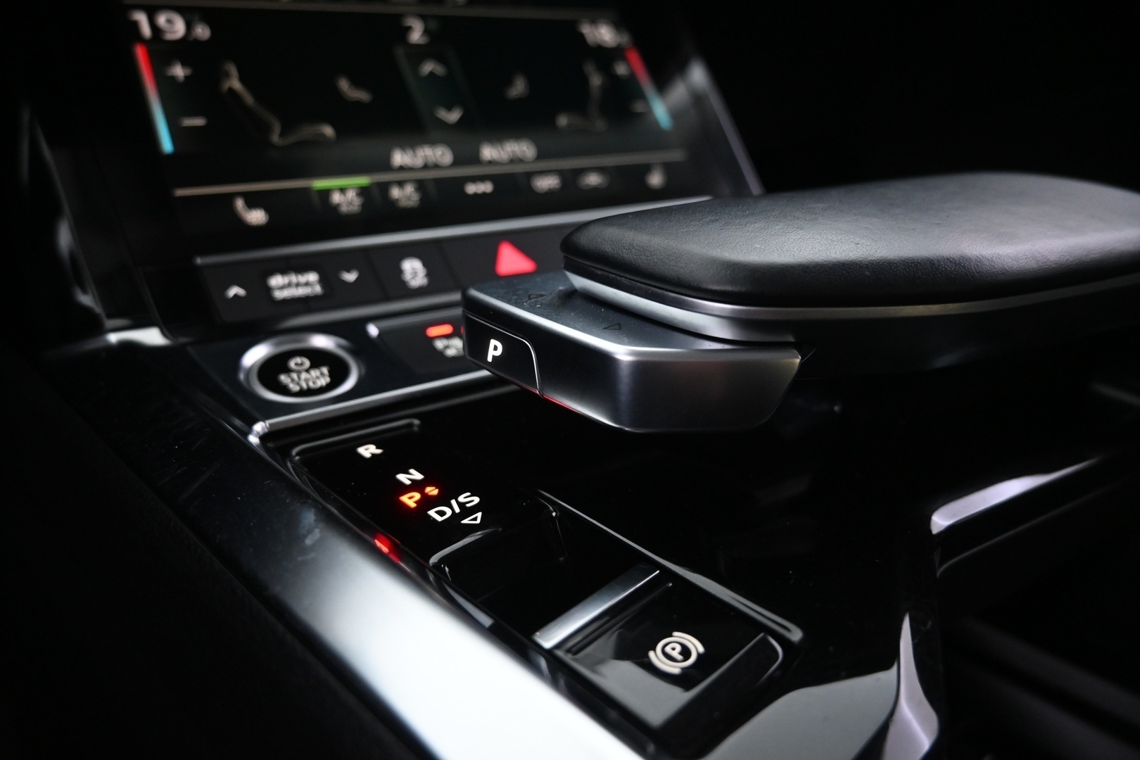 AUDI e-tron 2022