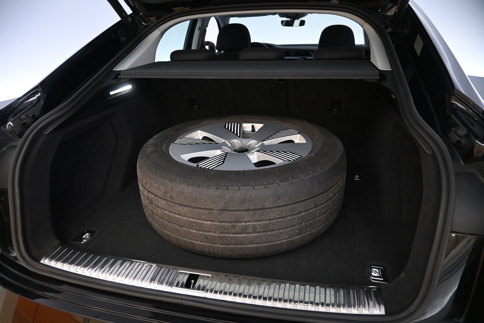 AUDI e-tron 2022