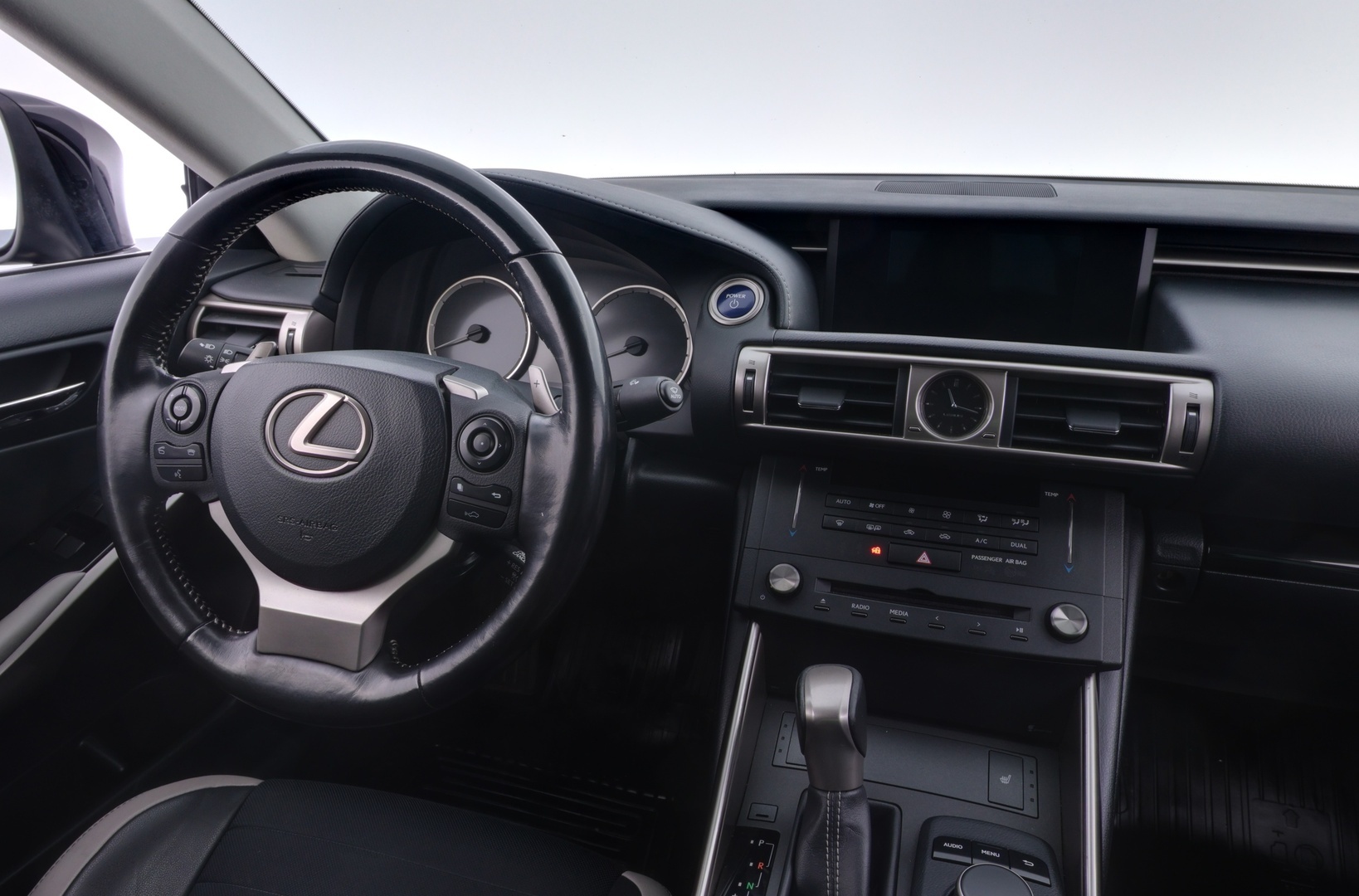 LEXUS IS 2016