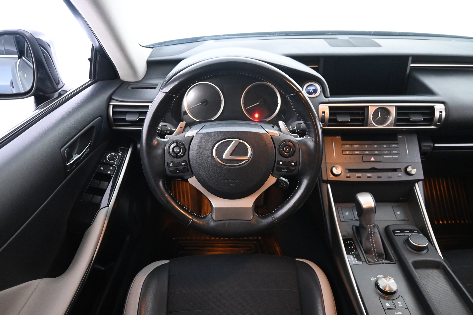 LEXUS IS 2016