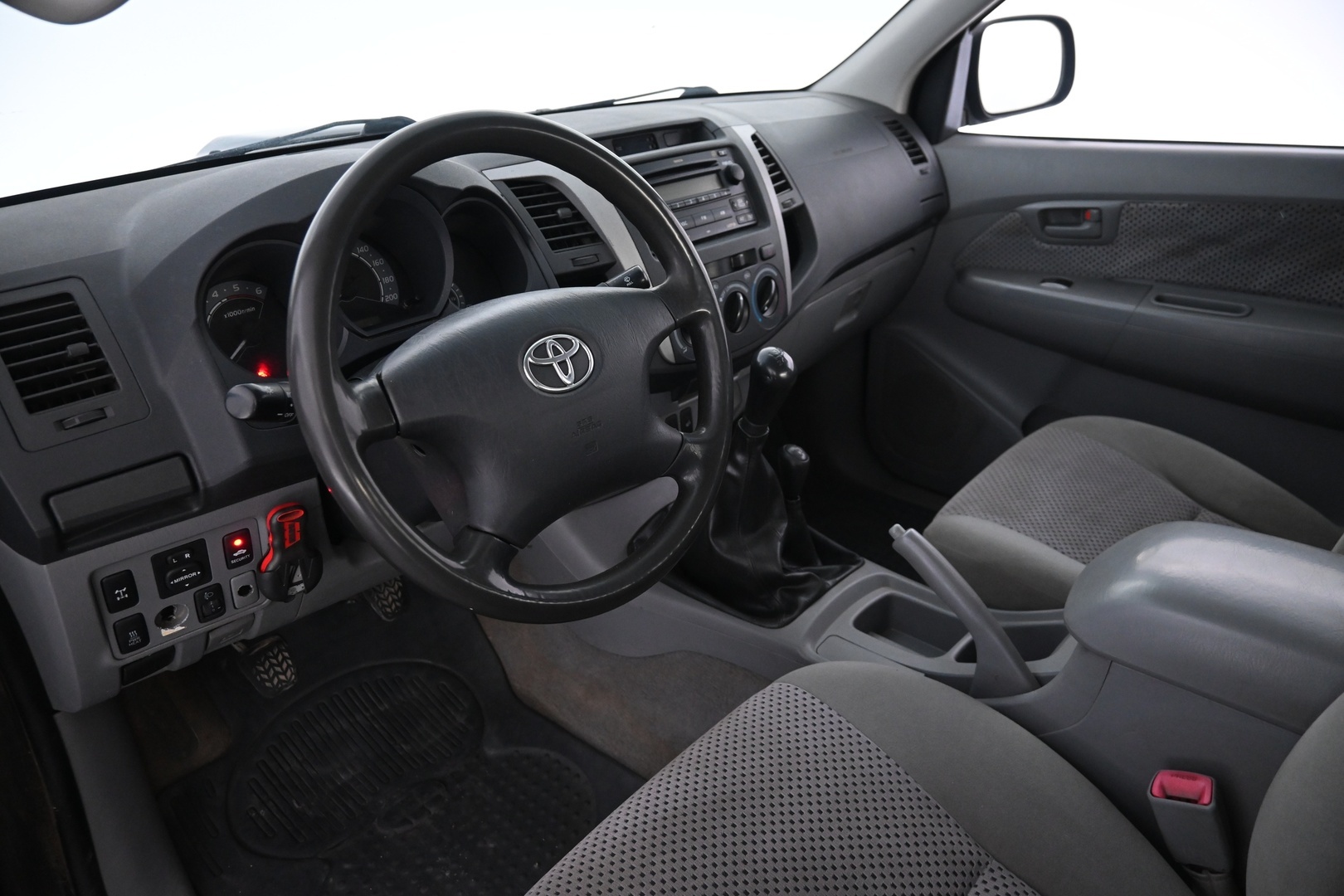 TOYOTA Hilux 2008