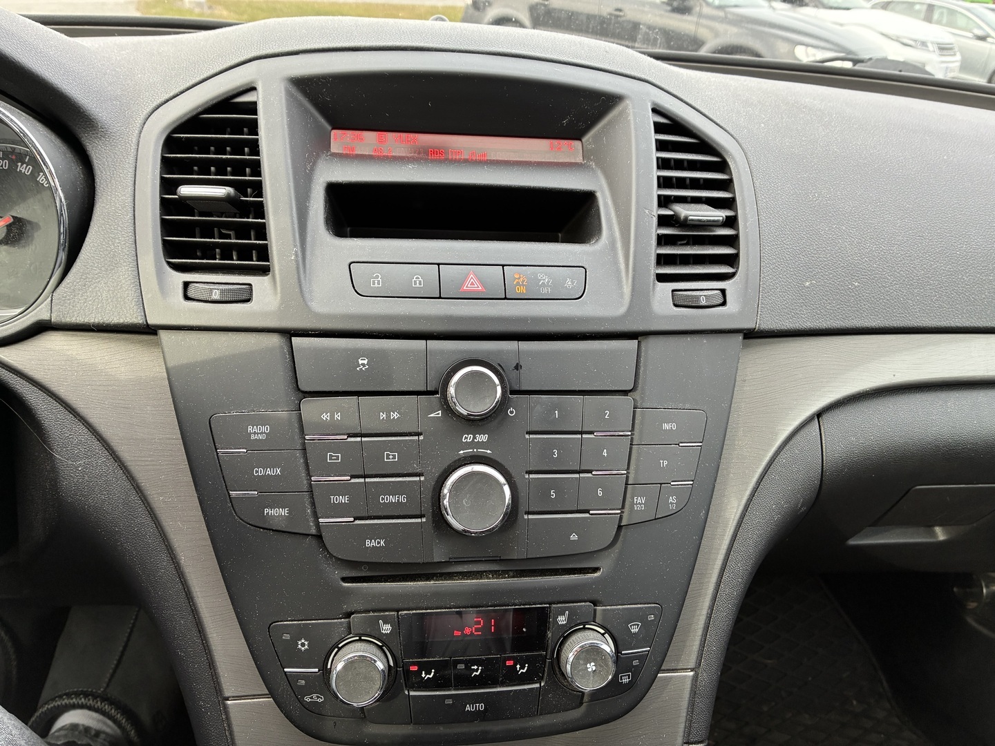 OPEL Insignia 2011