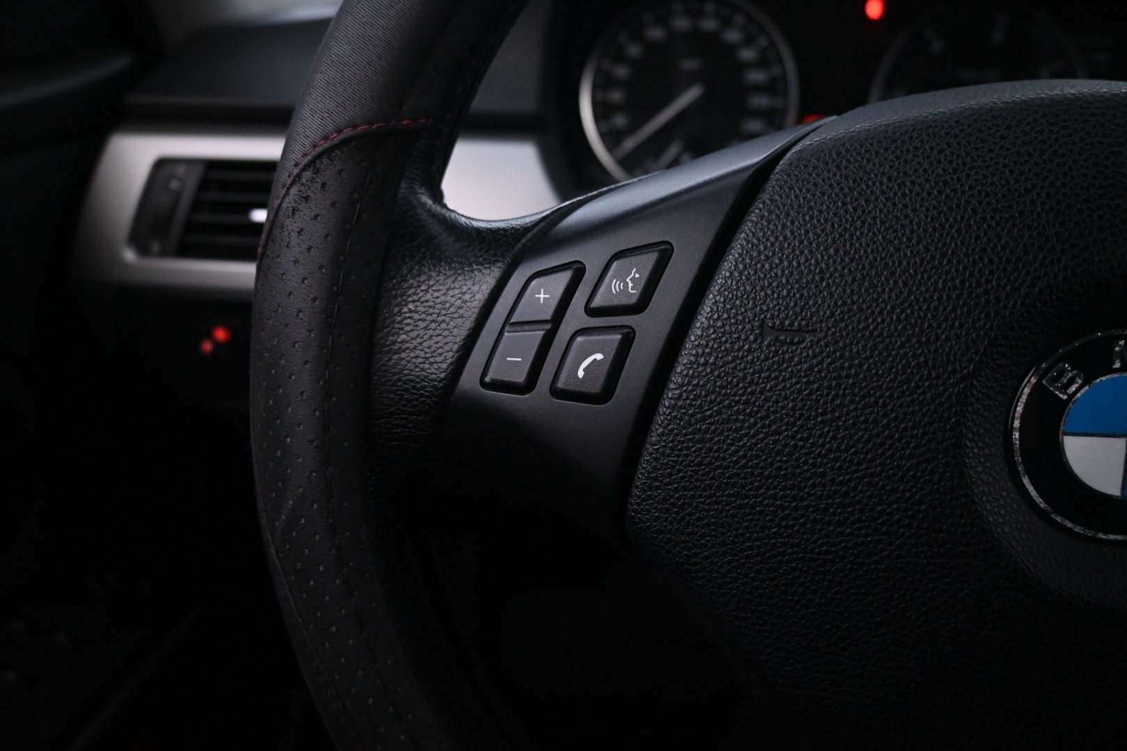 BMW 320 2008
