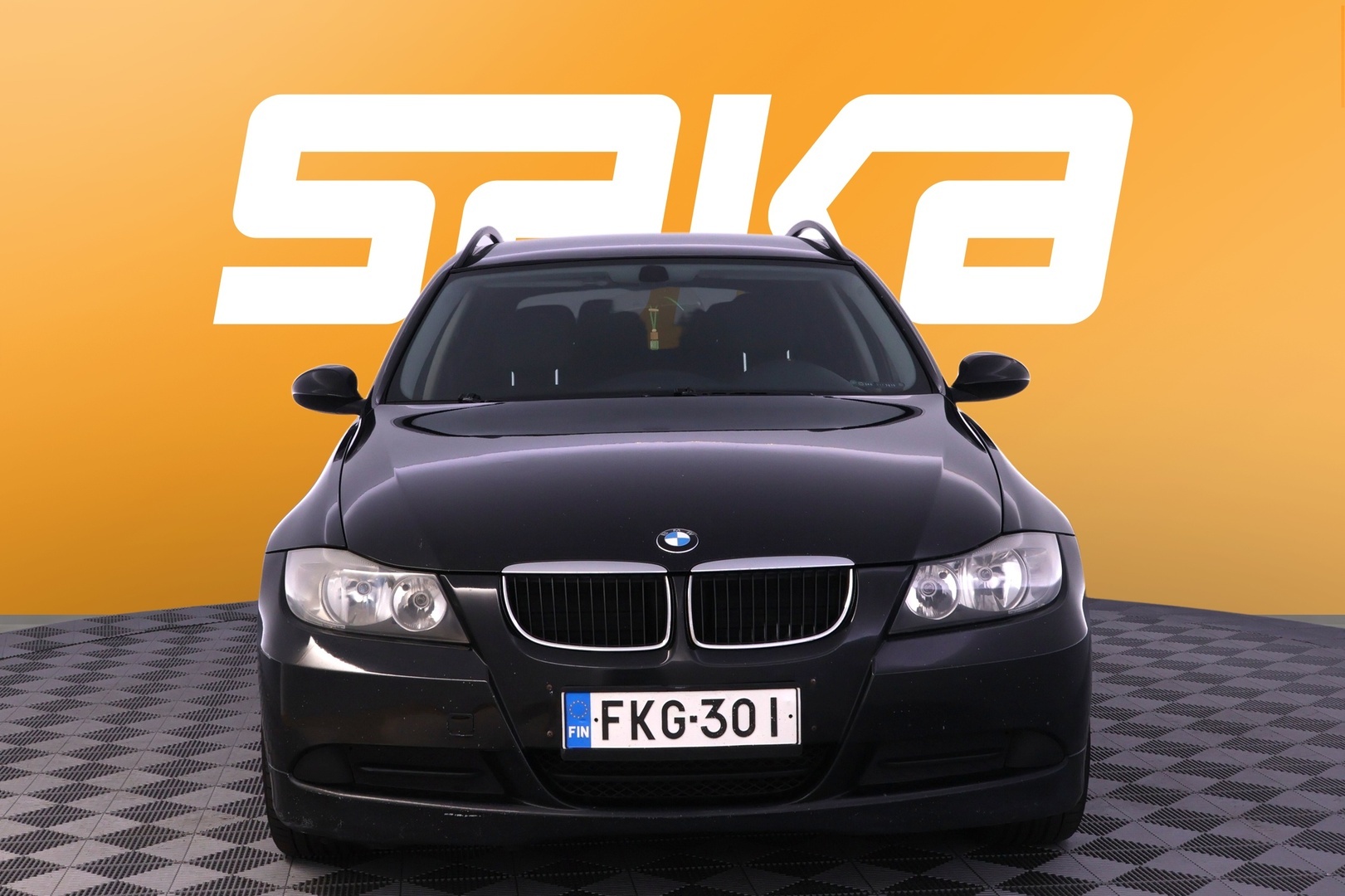 BMW 320 2008