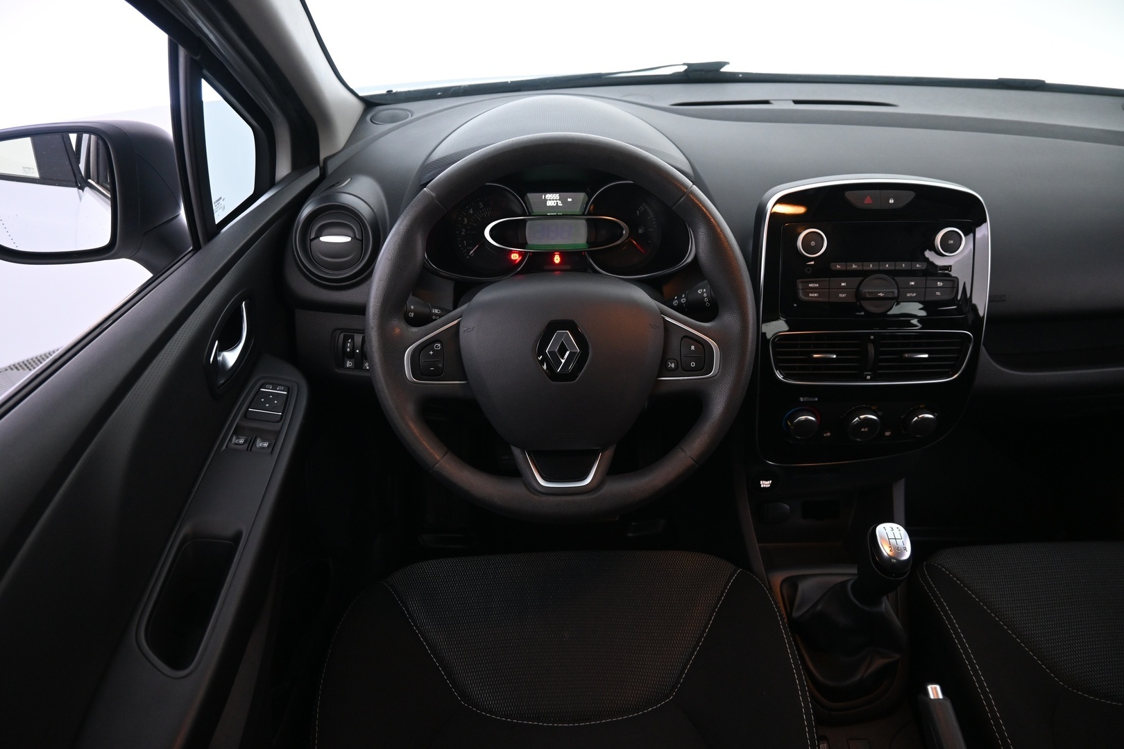 RENAULT Clio 2017