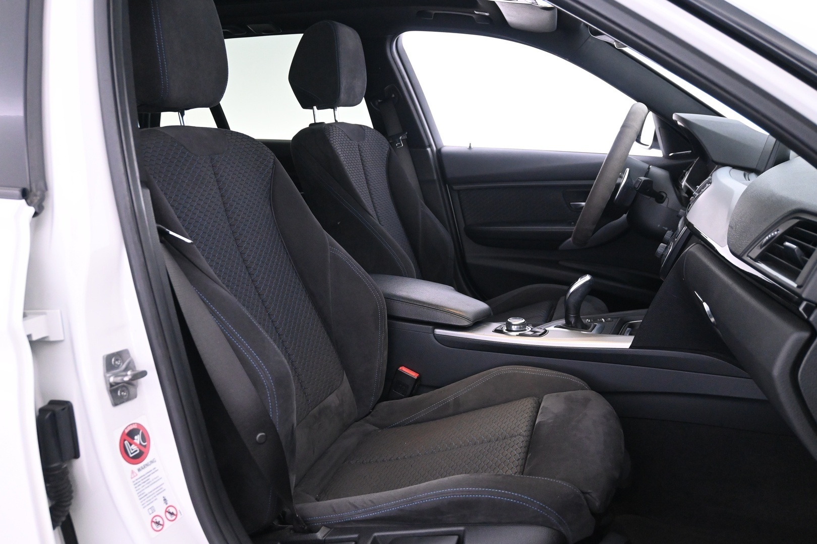 BMW 330 2013