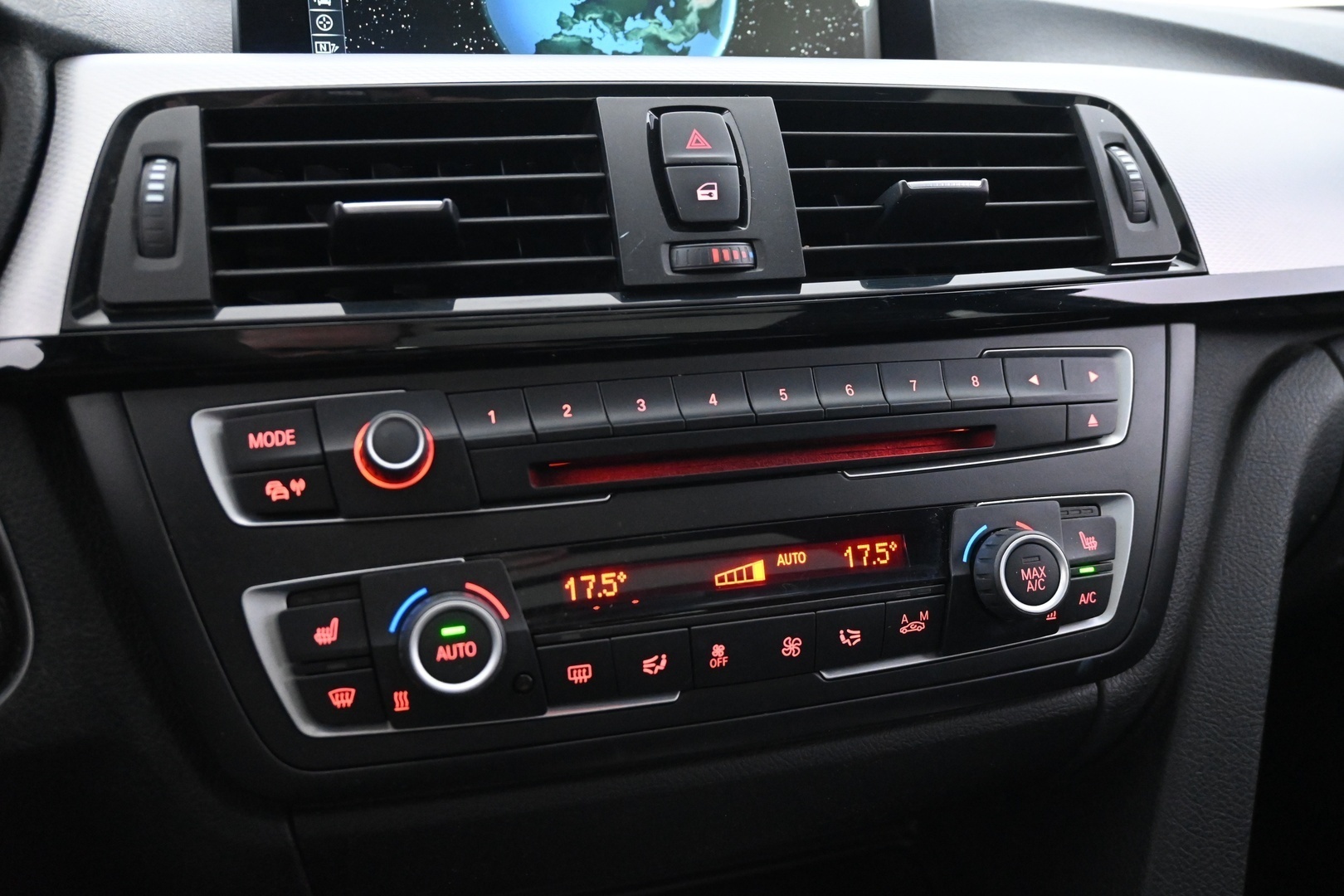 BMW 330 2013