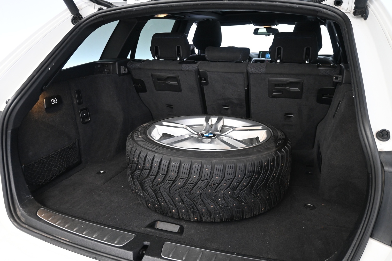BMW 330 2013