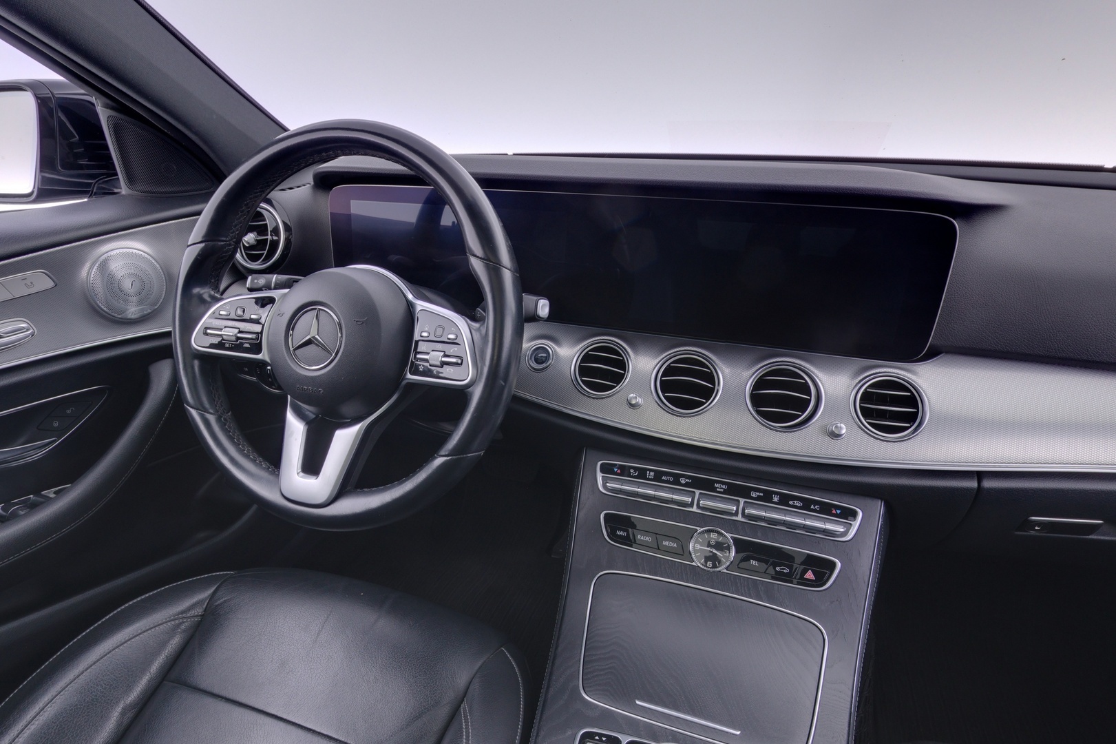MERCEDES-BENZ E 2019