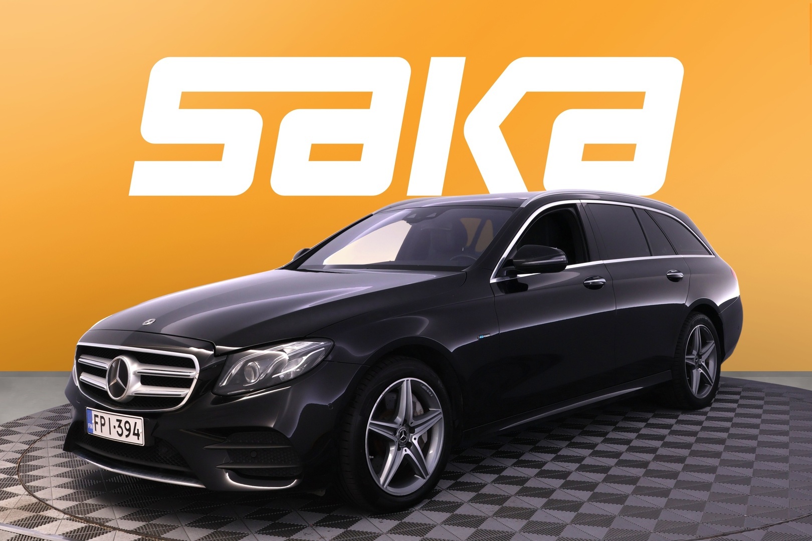 MERCEDES-BENZ E 2019