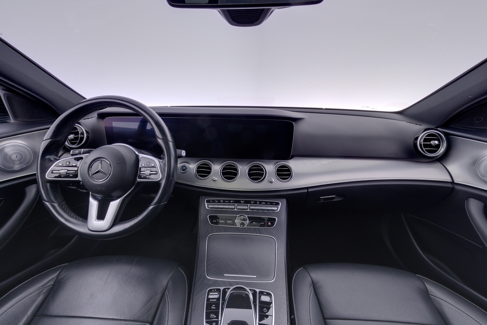 MERCEDES-BENZ E 2019