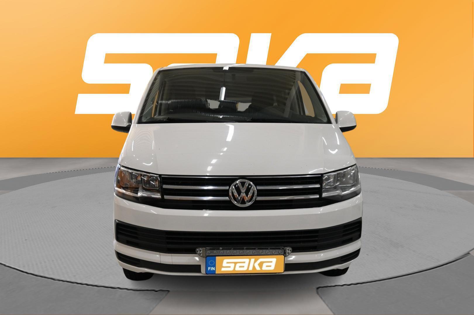 VOLKSWAGEN Caravelle 2016