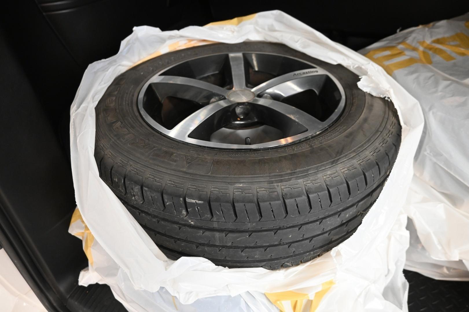 VOLKSWAGEN Caravelle 2016