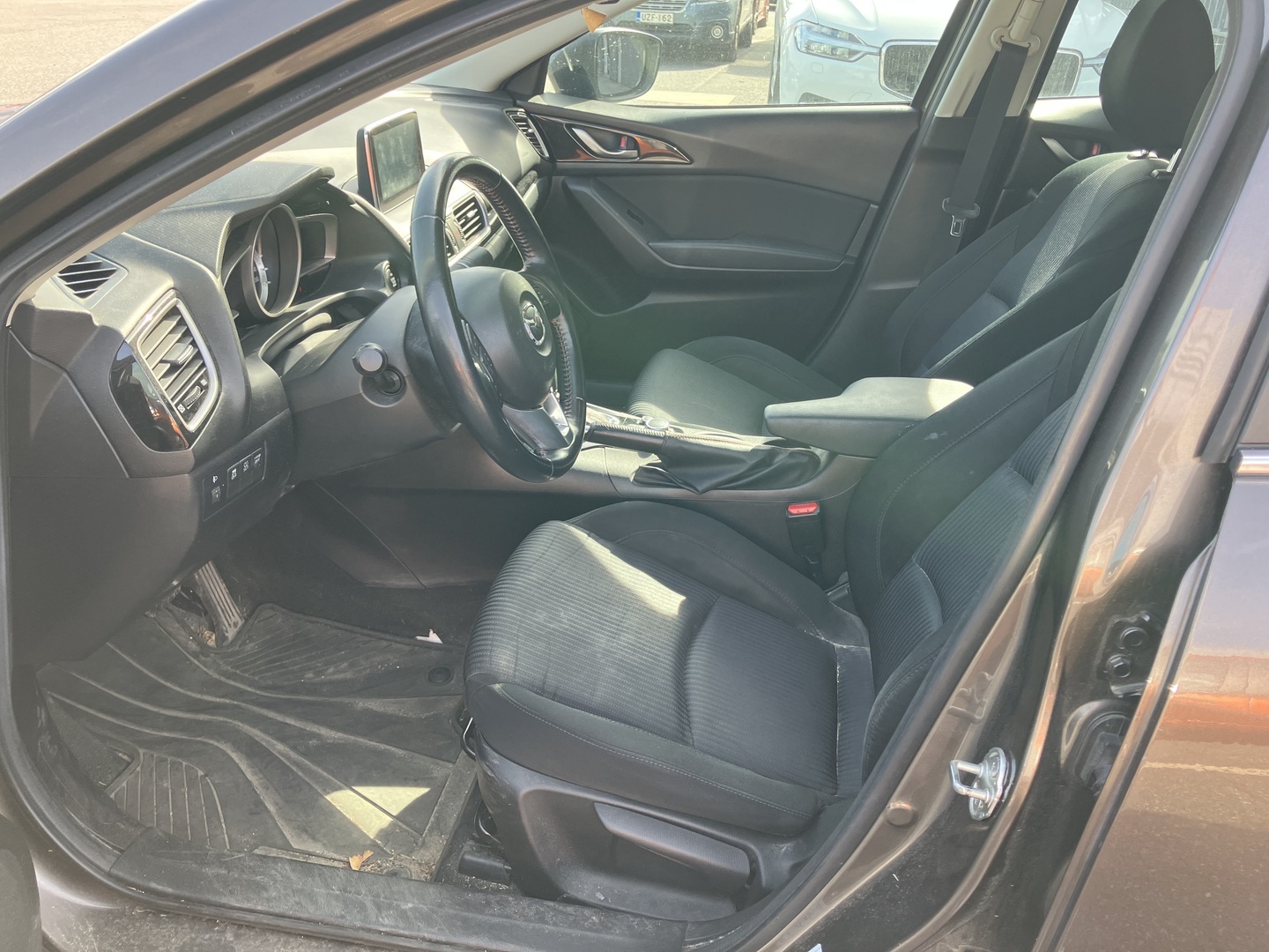 MAZDA 3 2016