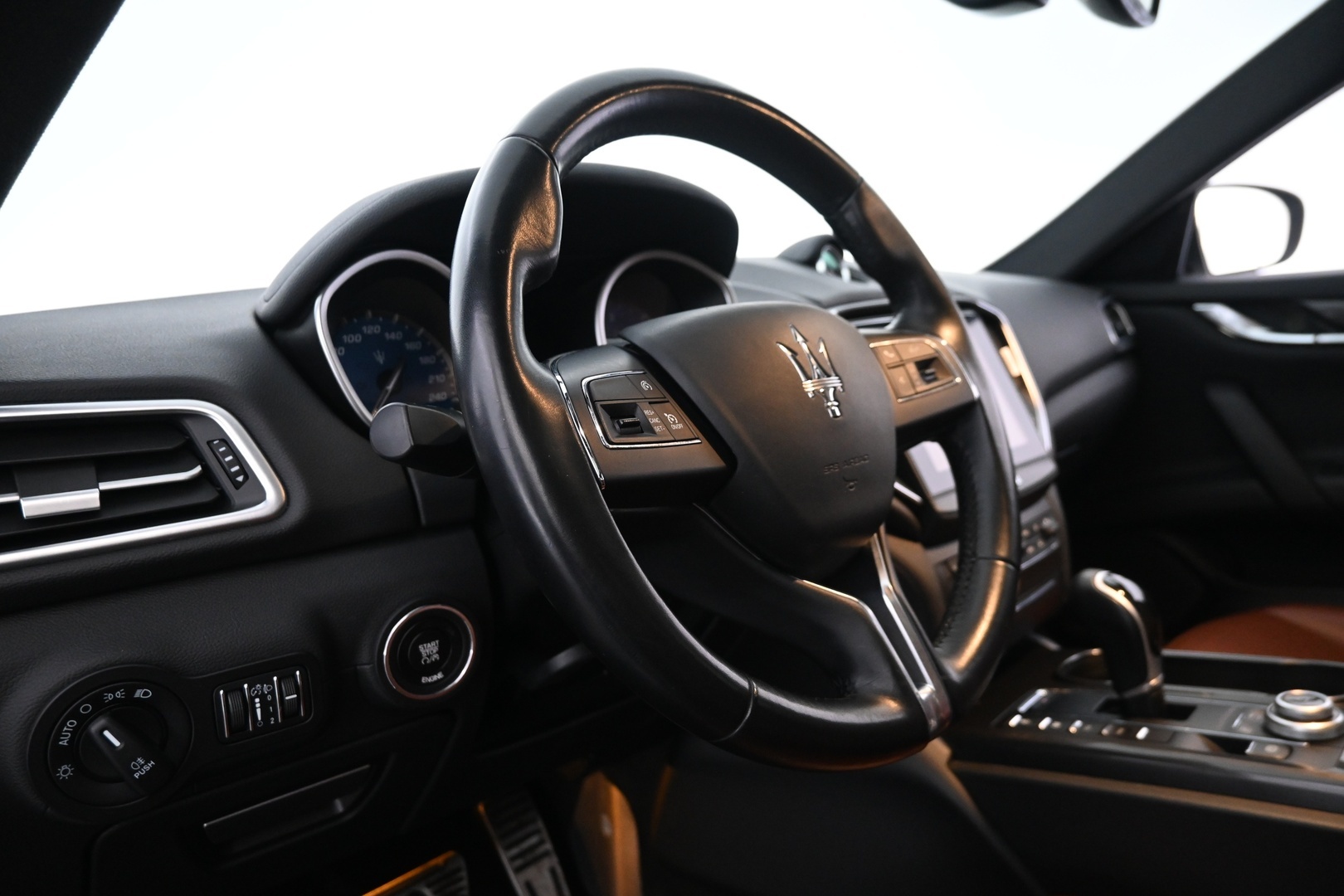 MASERATI Ghibli 2016