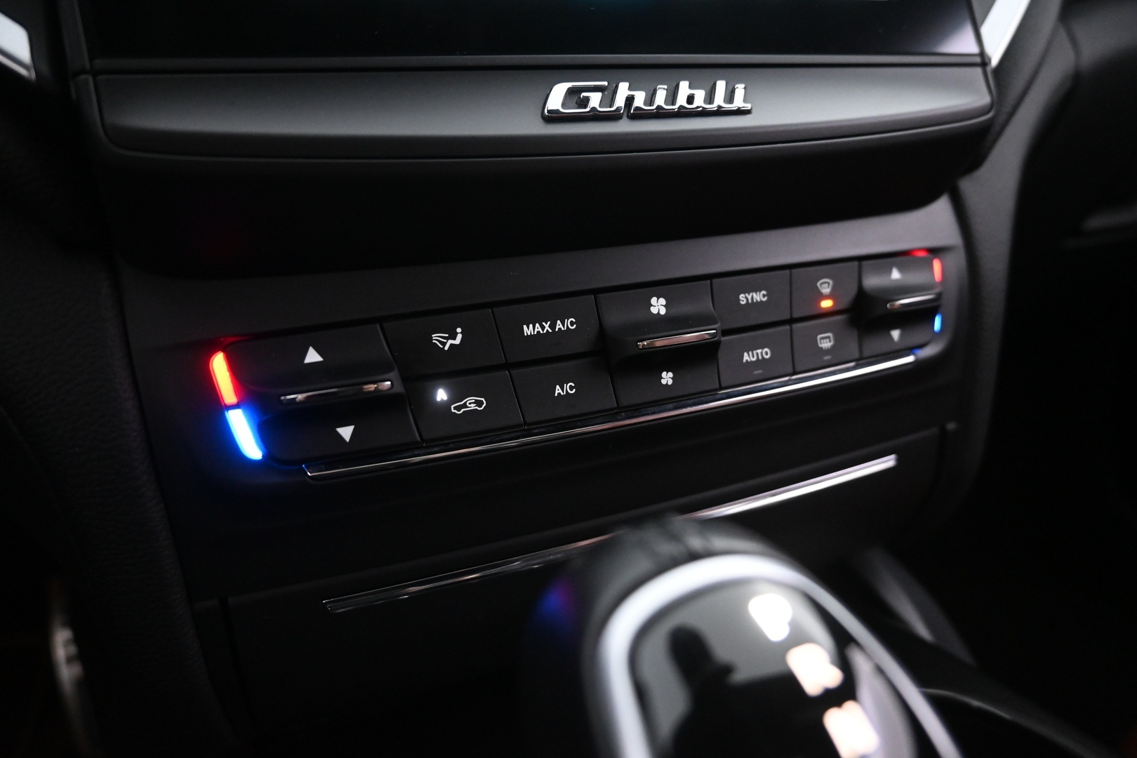 MASERATI Ghibli 2016