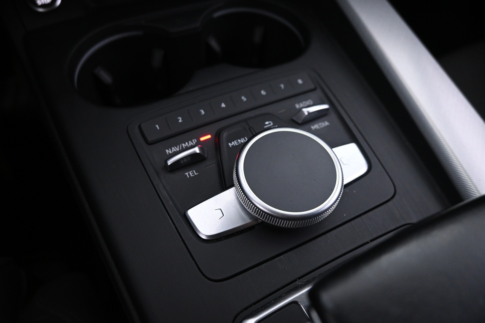 AUDI A4 2016