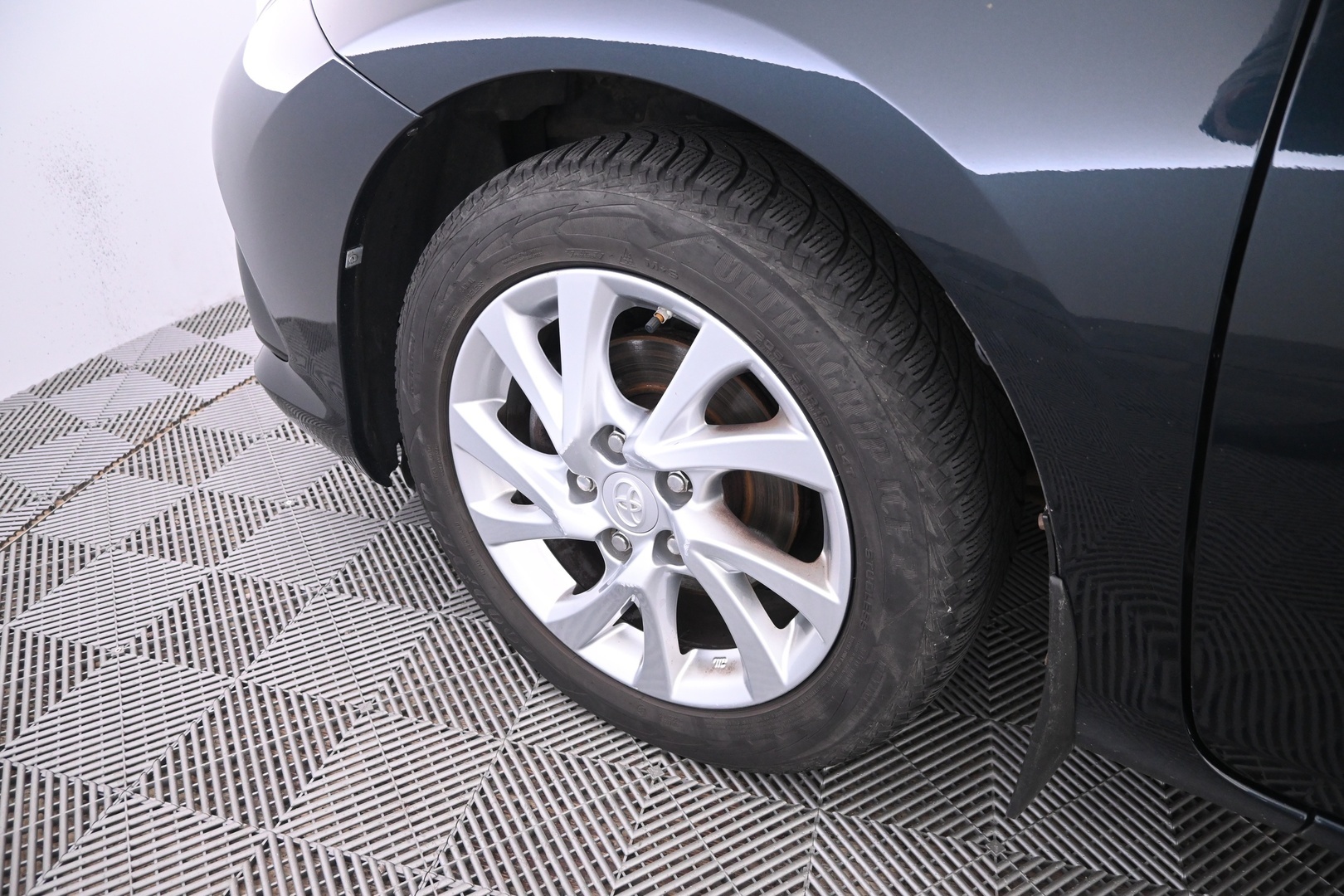 TOYOTA Auris 2016
