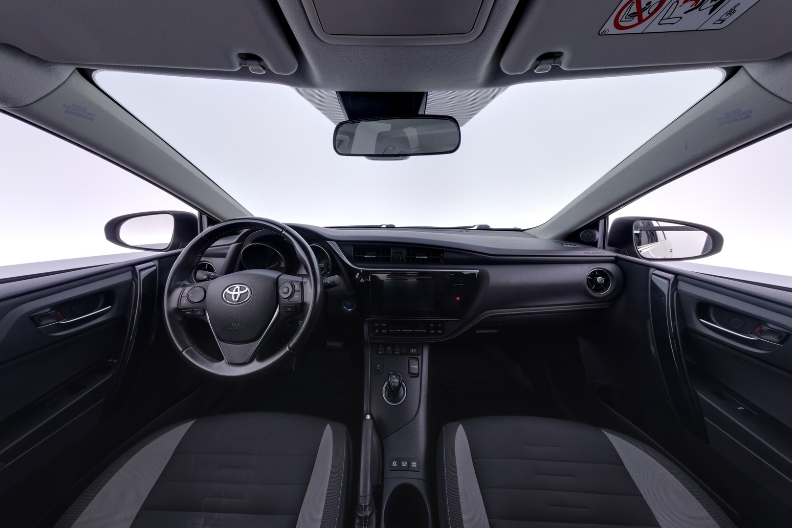 TOYOTA Auris 2016