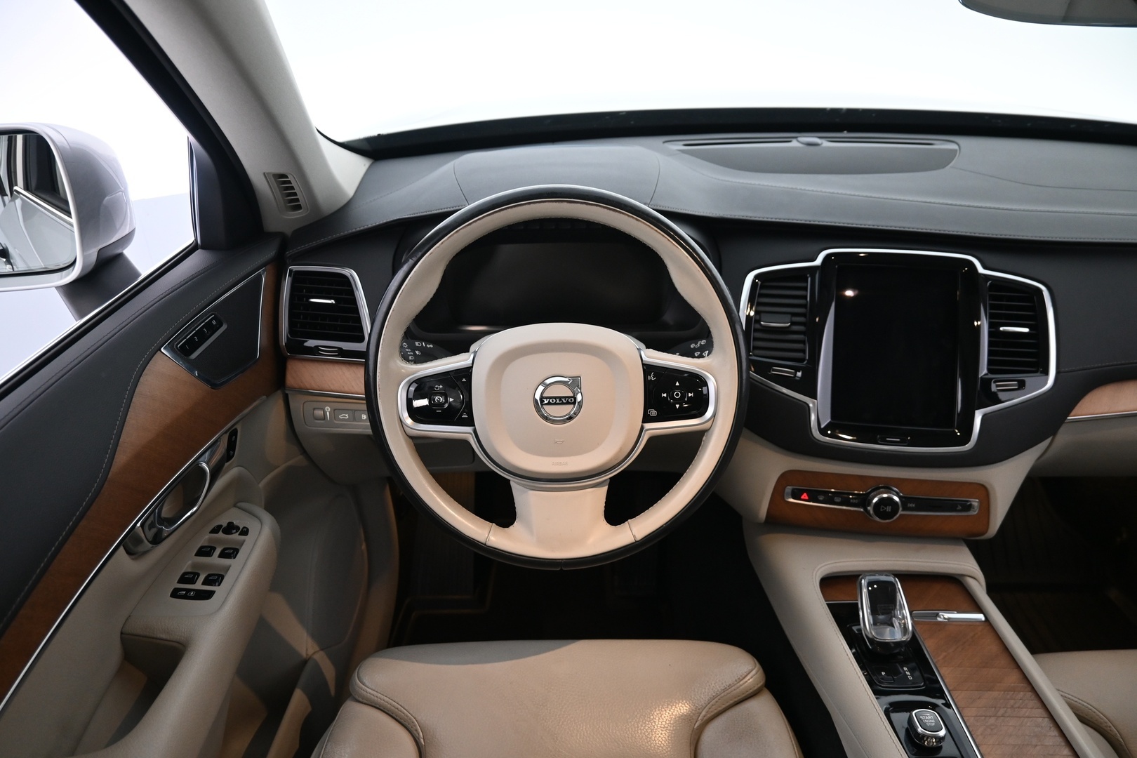 VOLVO XC90 2021